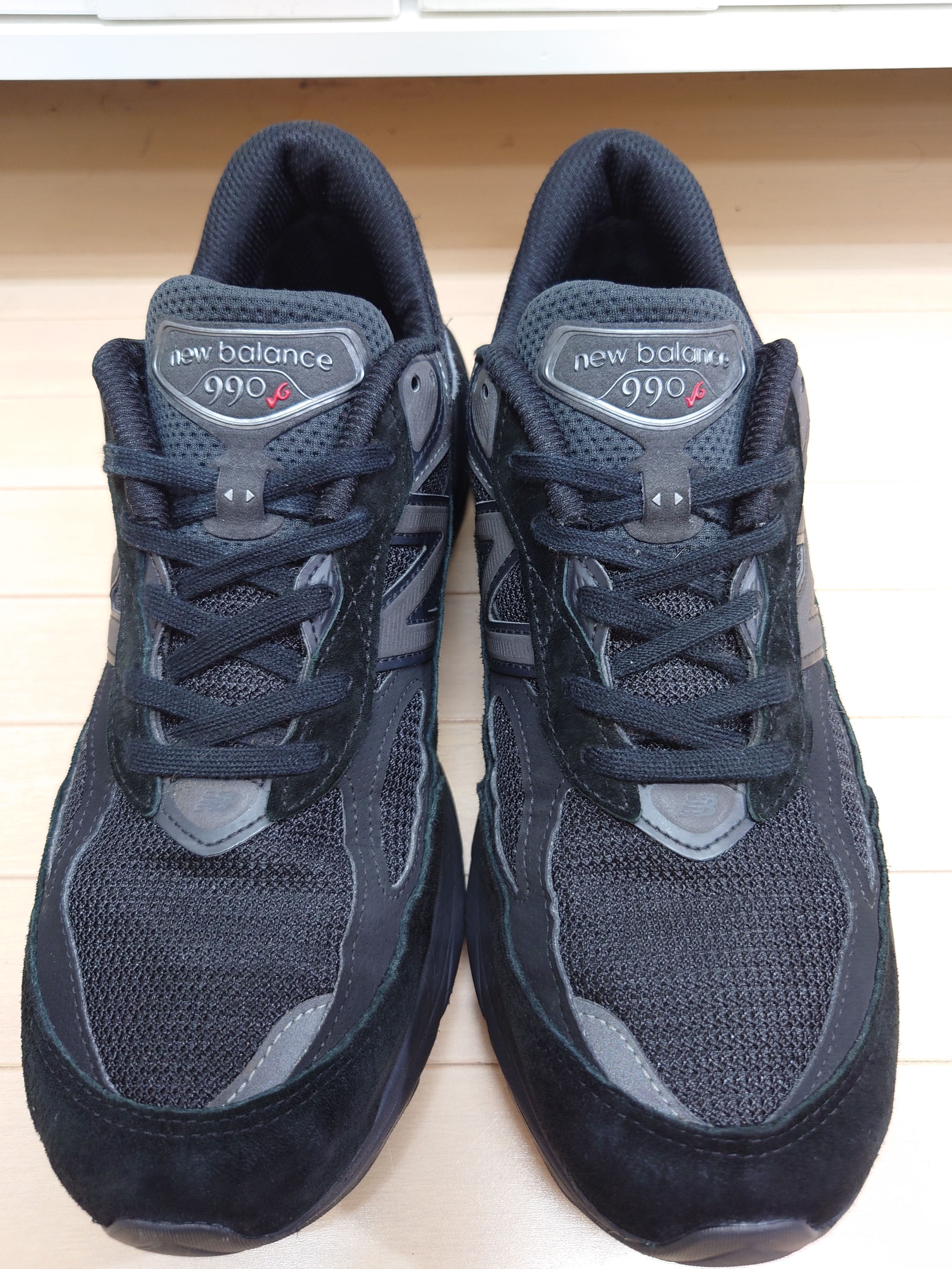 New Balance 990V6 "Triple Black"