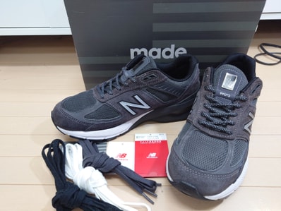 UNITED ARROWS × New Balance 990V5 "Charcoal"