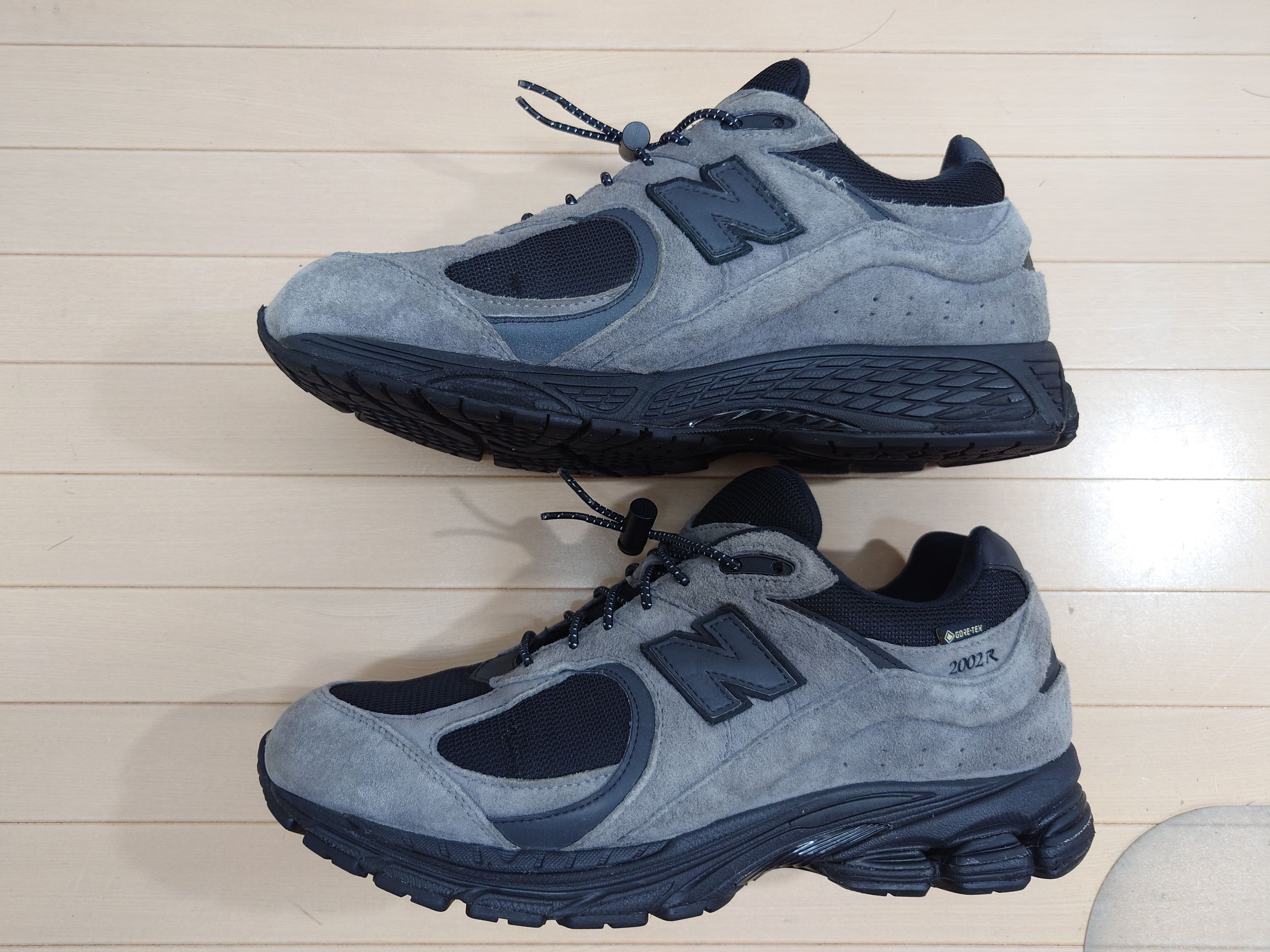 JJJJound × New Balance 2002R GORE-TEX "Charcoal" M2002RXZ