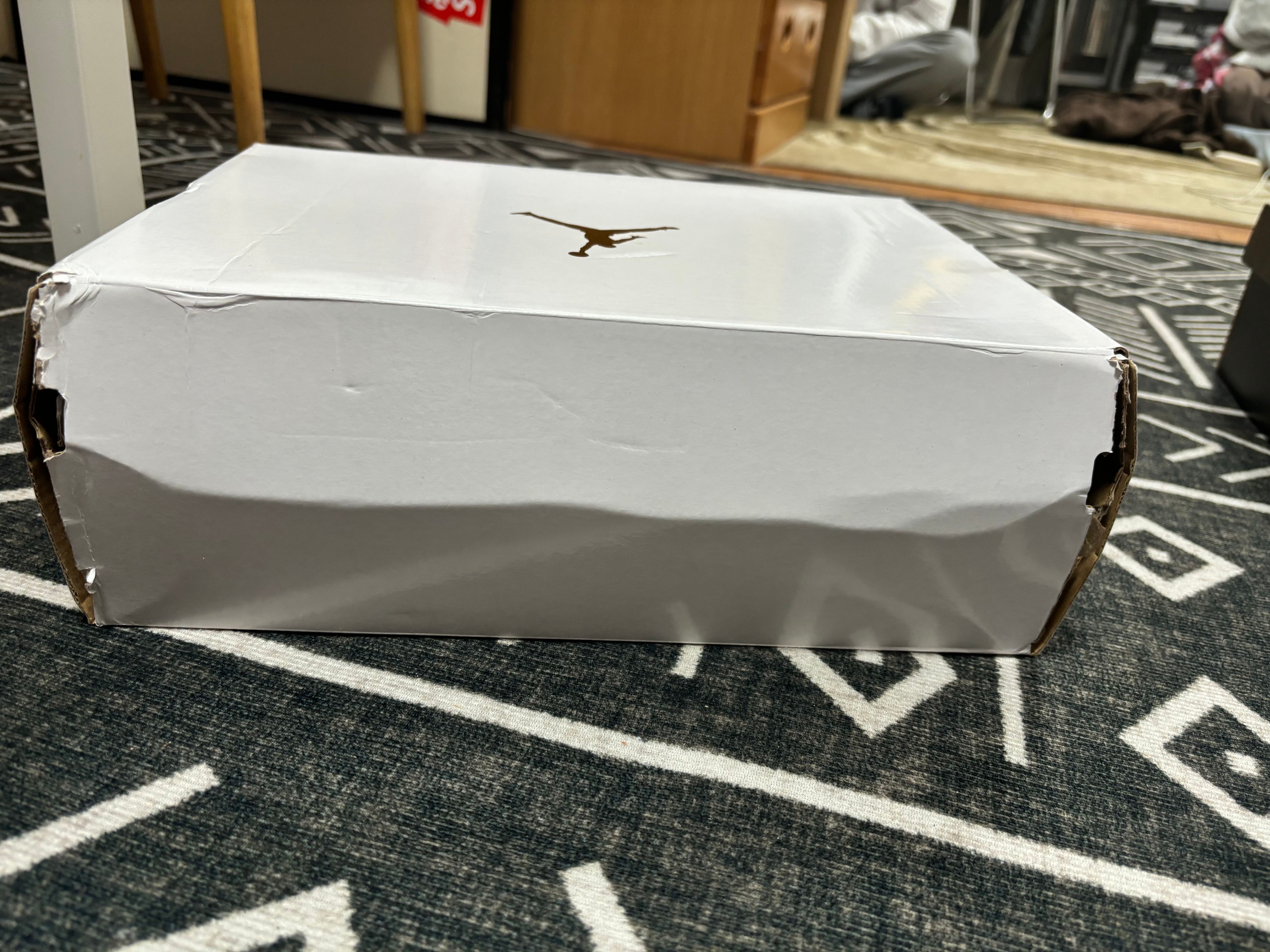 Nike Women's Air Jordan 1 Mid "Wolf Grey"