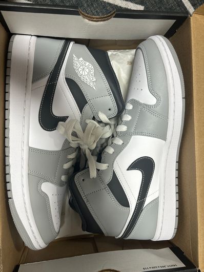 Nike Air Jordan 1 Mid "Grey White/Anthracite"