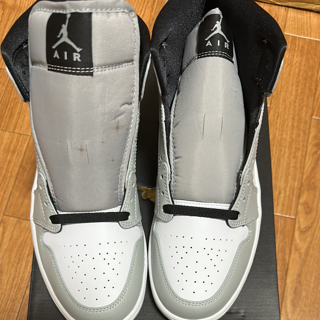 Nike Air Jordan 1 Mid "Light Smoke Grey/White/Black"