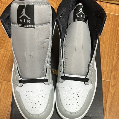 Nike Air Jordan 1 Mid "Light Smoke Grey/White/Black"