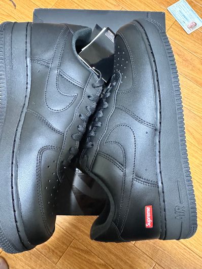 Supreme × Nike Air Force 1 Low "Black"