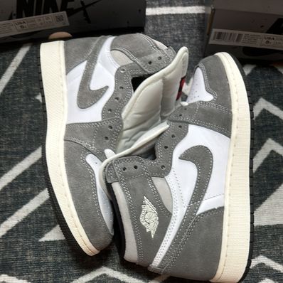 Nike GS Air Jordan 1 Retro High OG "Black and Smoke Grey"