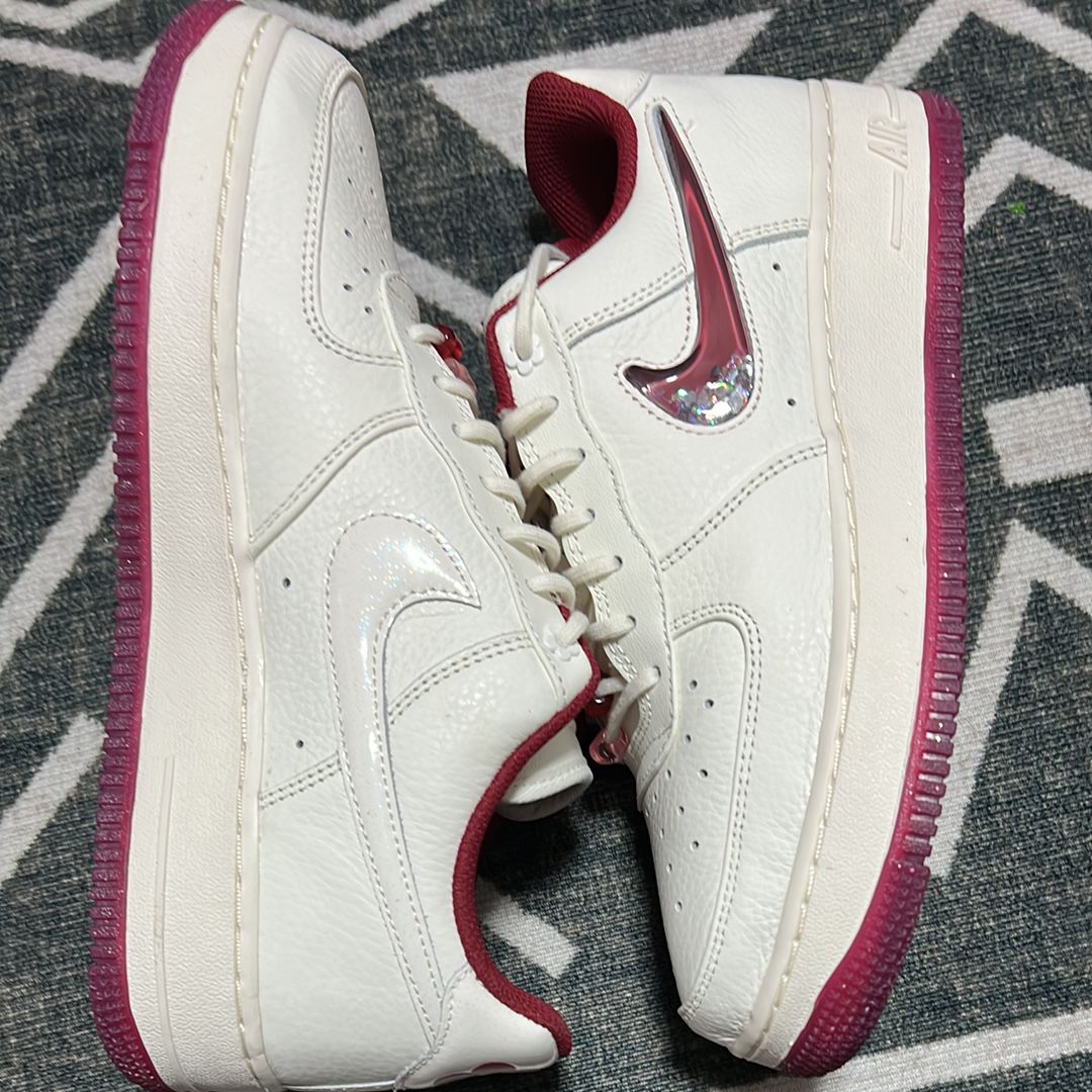 Nike Women's Air Force 1 Low "Valentine’s Day" (2024)