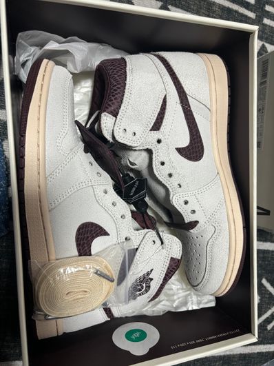A Ma Maniere × Nike Air Jordan 1 Retro High OG "Sail and Burgundy"