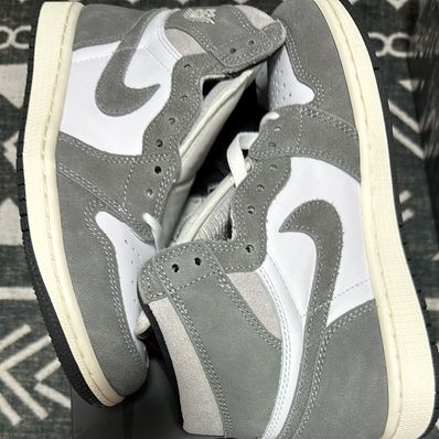 Nike Air Jordan 1 Retro High OG "Black and Smoke Grey"