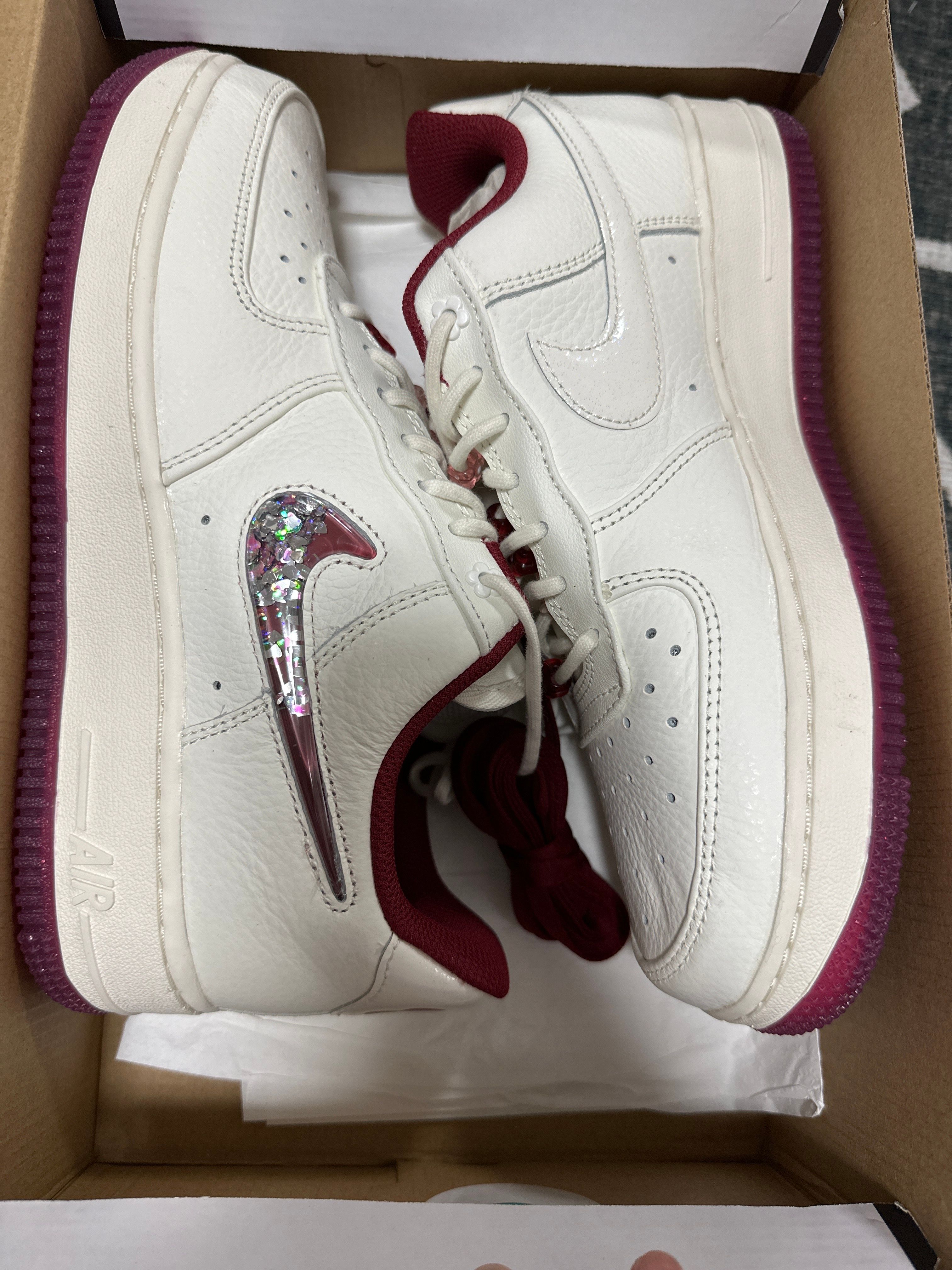 Nike Women's Air Force 1 Low "Valentine’s Day" (2024)