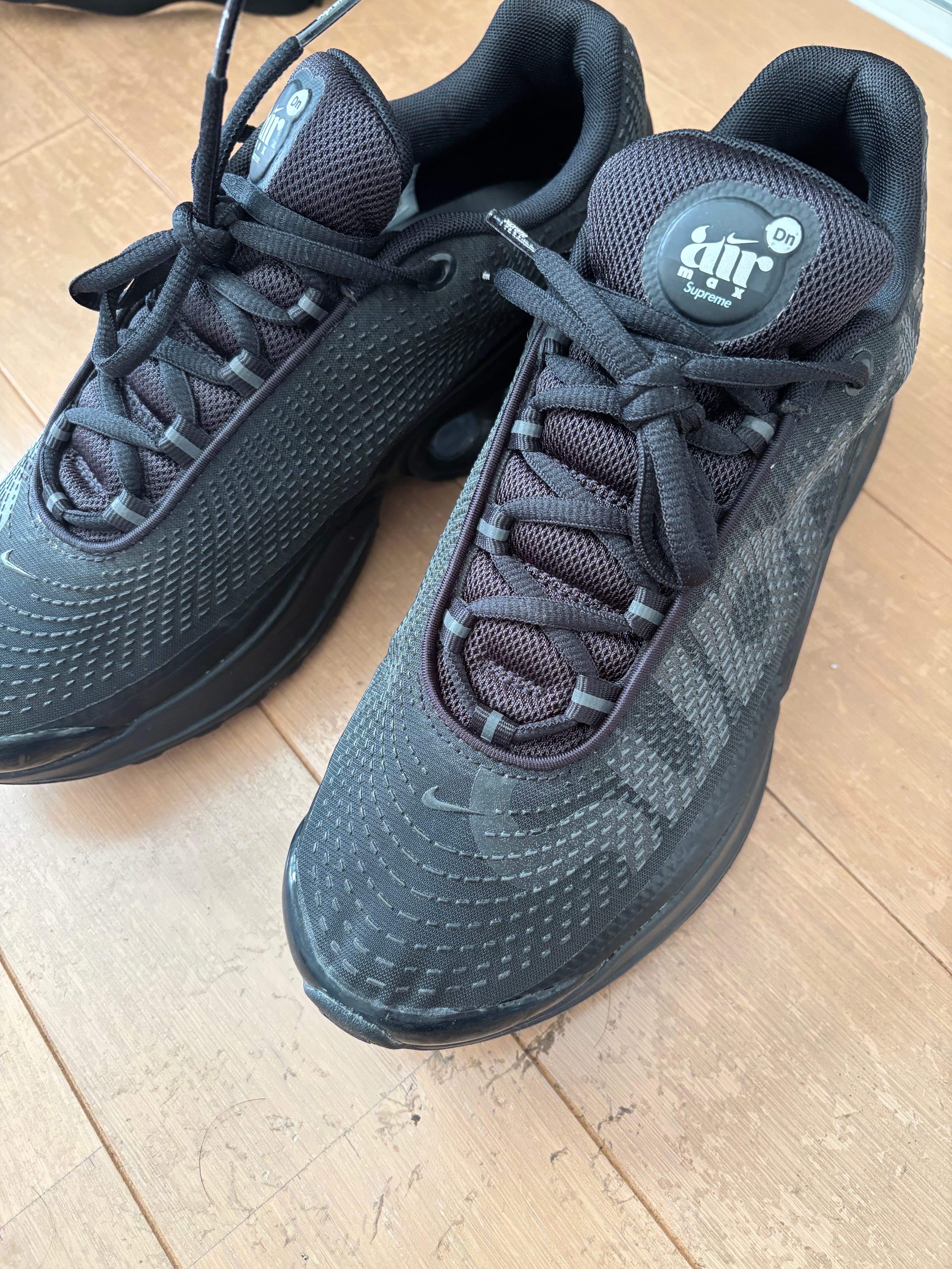 シュプリーム × ナイキ エアマックスDN "ブラック/ギャラクティックジェード"