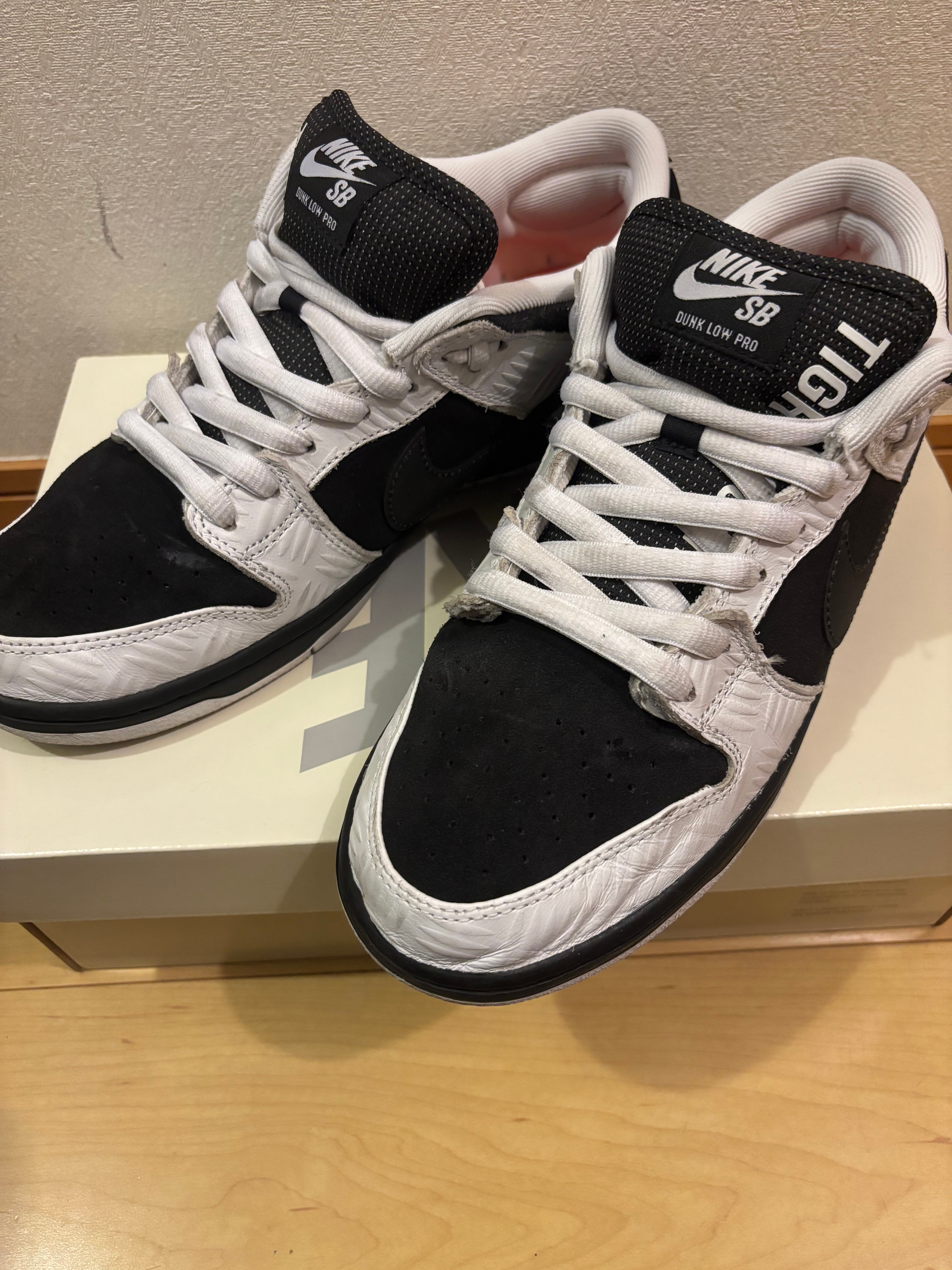 TIGHTBOOTH × Nike SB Dunk Low Pro QS "Black and White"