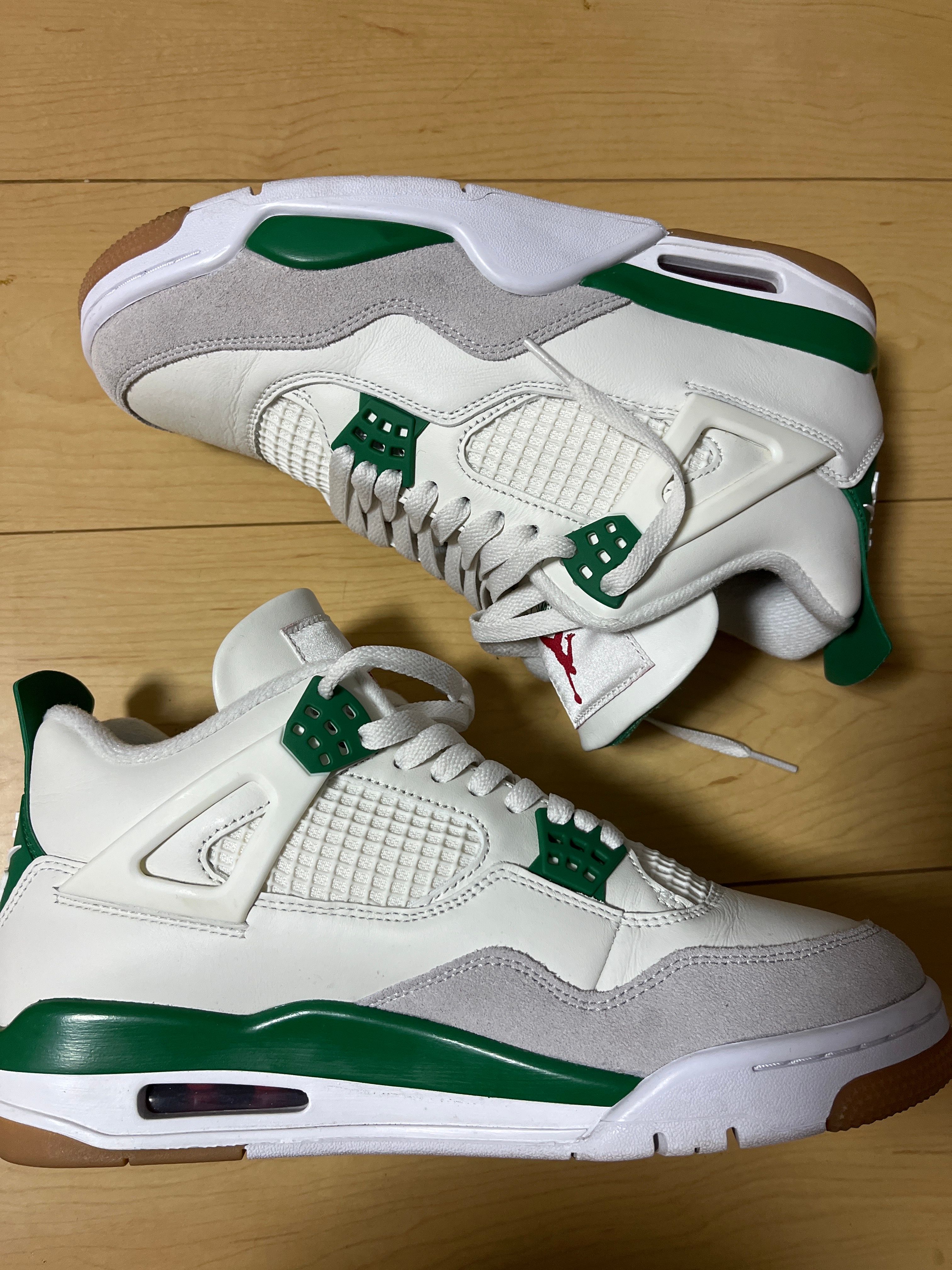 Nike SB × Air Jordan 4 Retro SP "Pine Green"