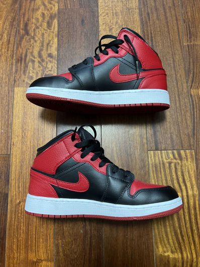 Nike GS Air Jordan 1 Mid "Bred"