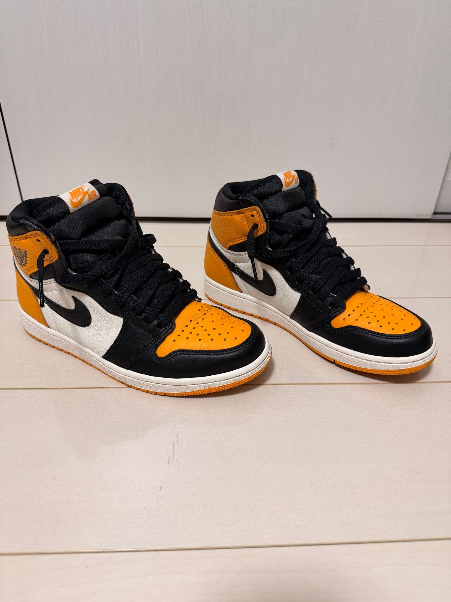 Nike Air Jordan 1 Retro High OG "Taxi"