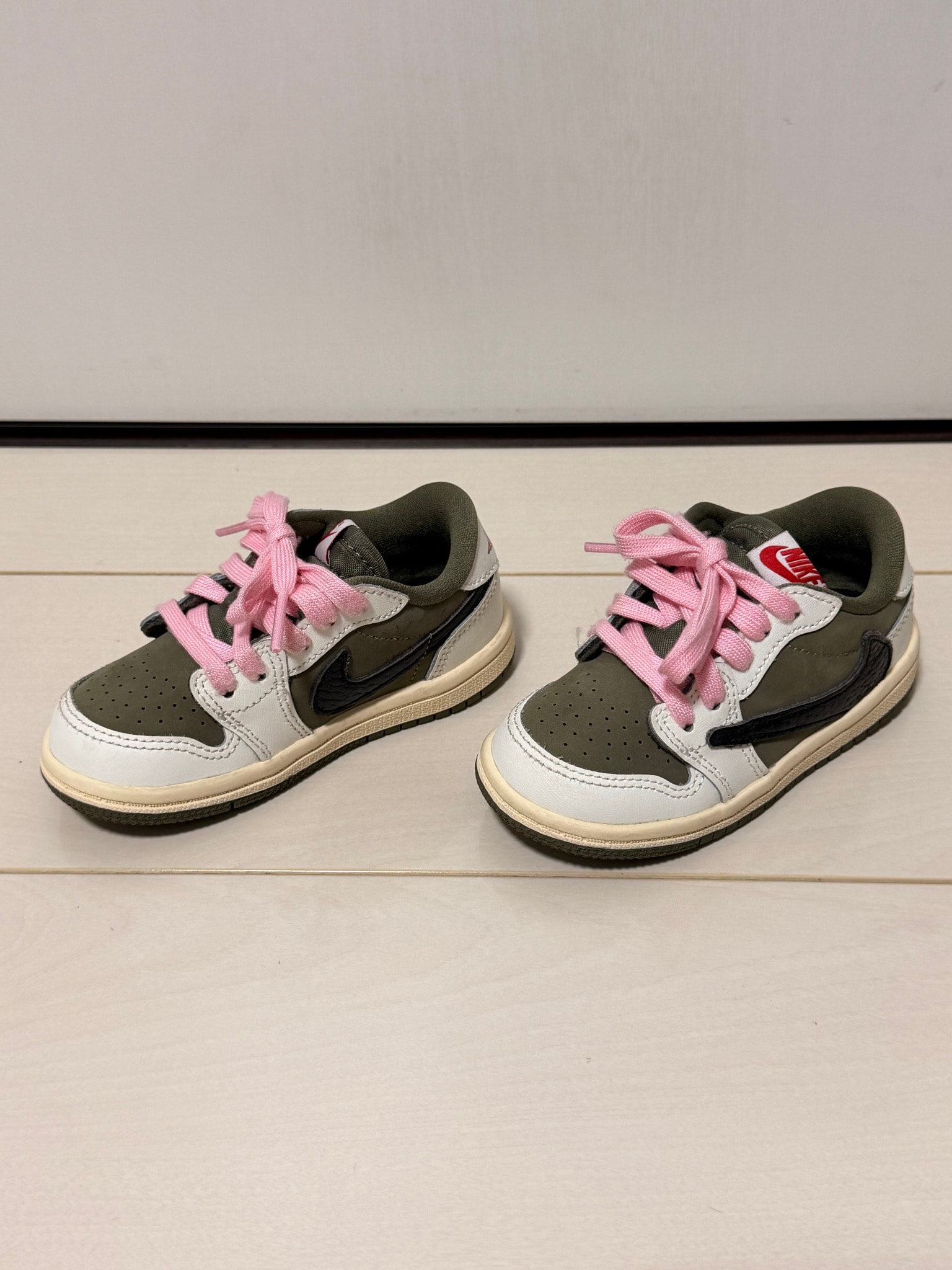 Travis Scott × Nike TD Jordan 1 Low OG SP "Reverse Olive"