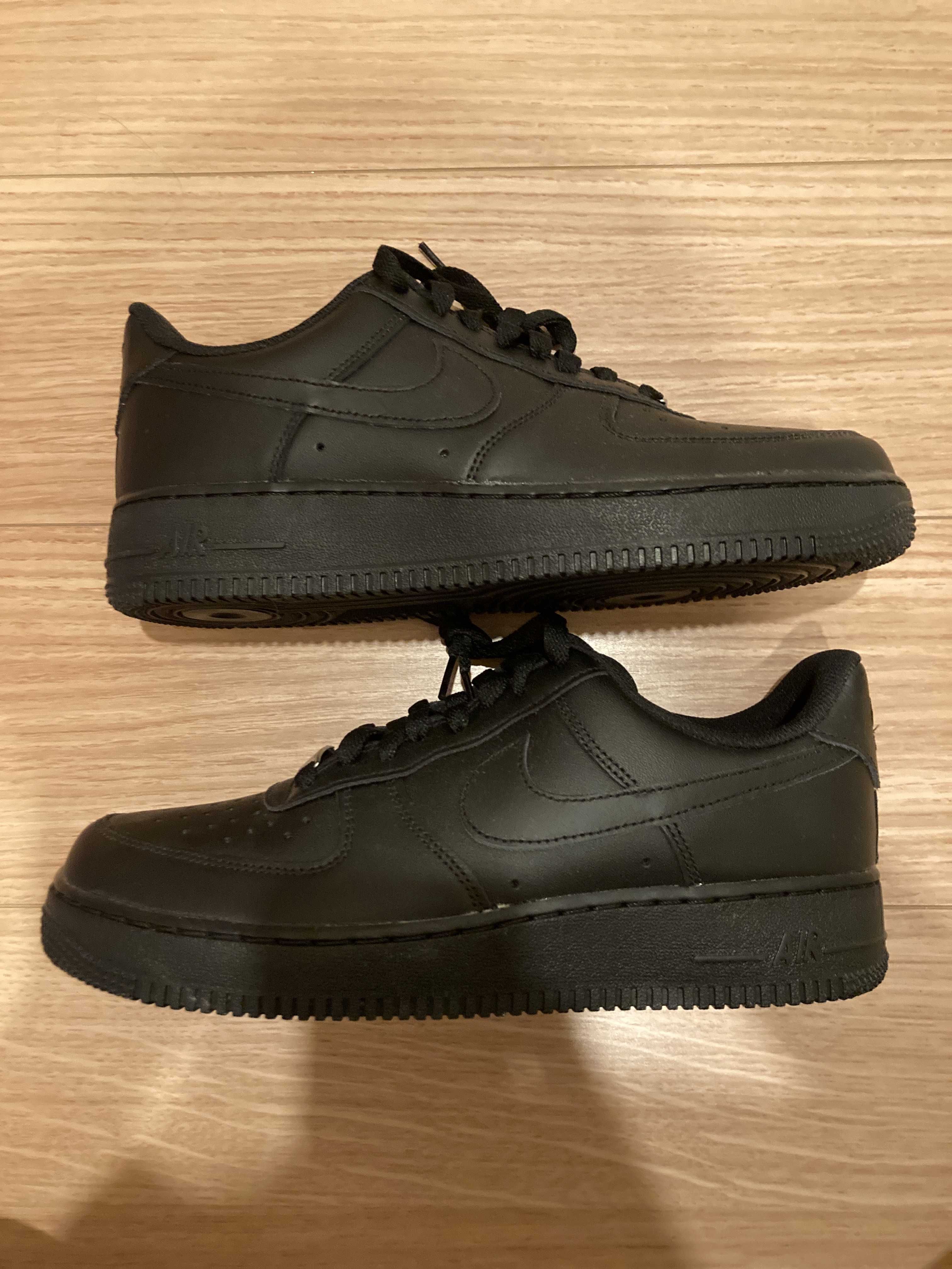 Nike Air Force 1 Low '07 "Black/Black"