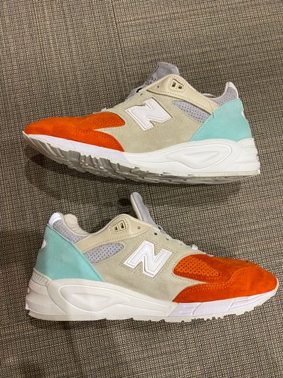 KITH × New Balance 990V2 "Cyclades"