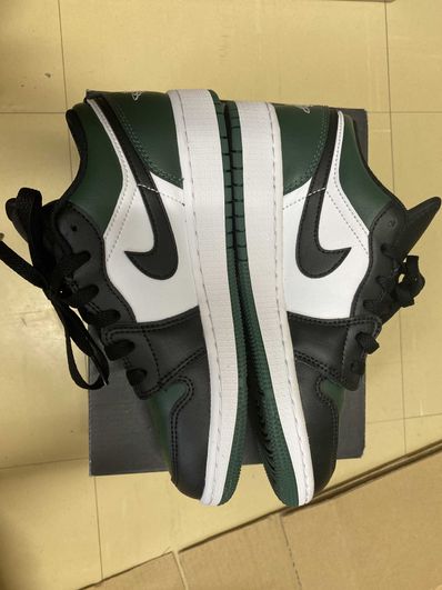 Nike GS Air Jordan 1 Low "Green Toe"
