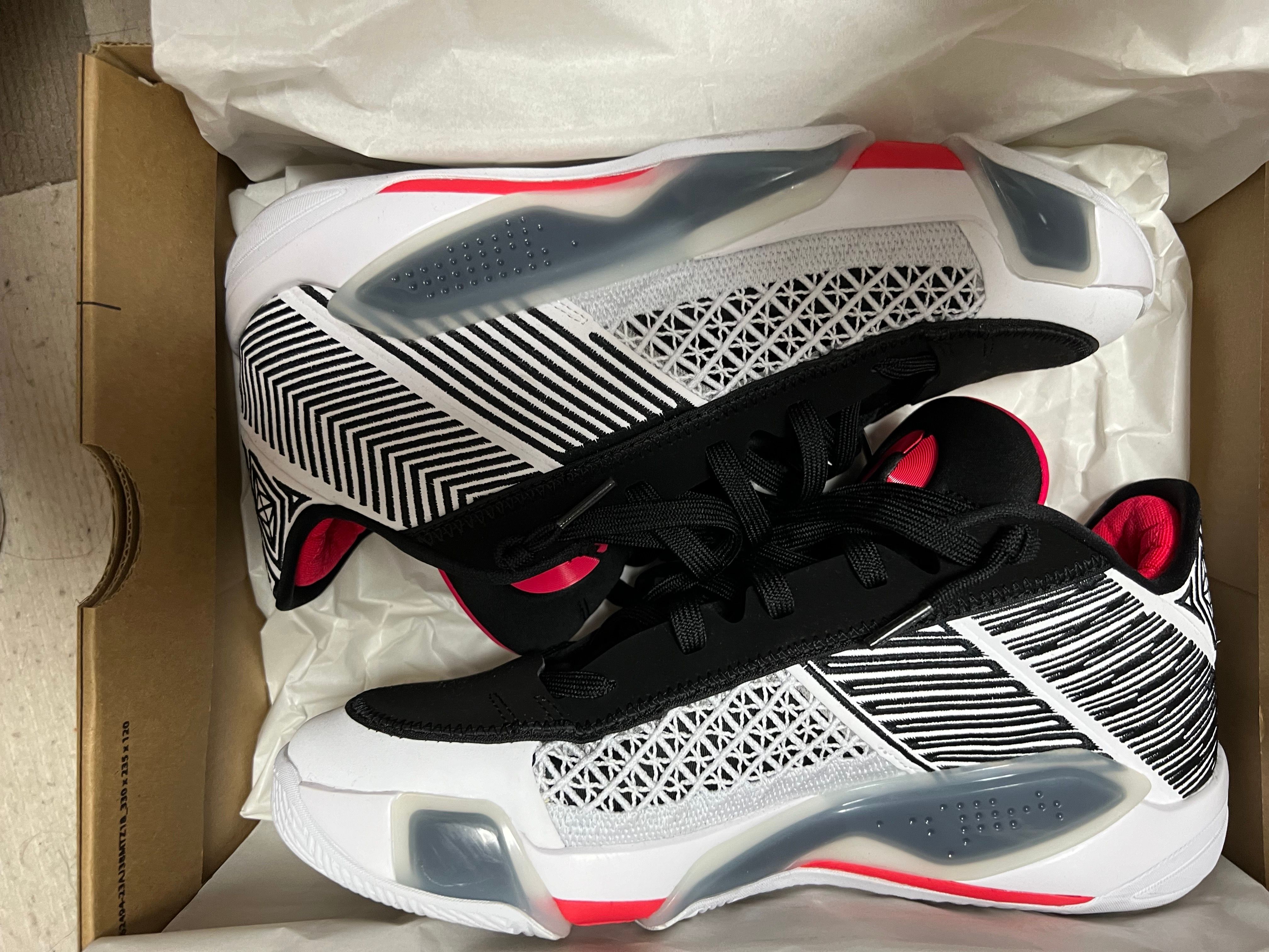 ナイキ エアジョーダン38 ロー "ファンダメンタル"