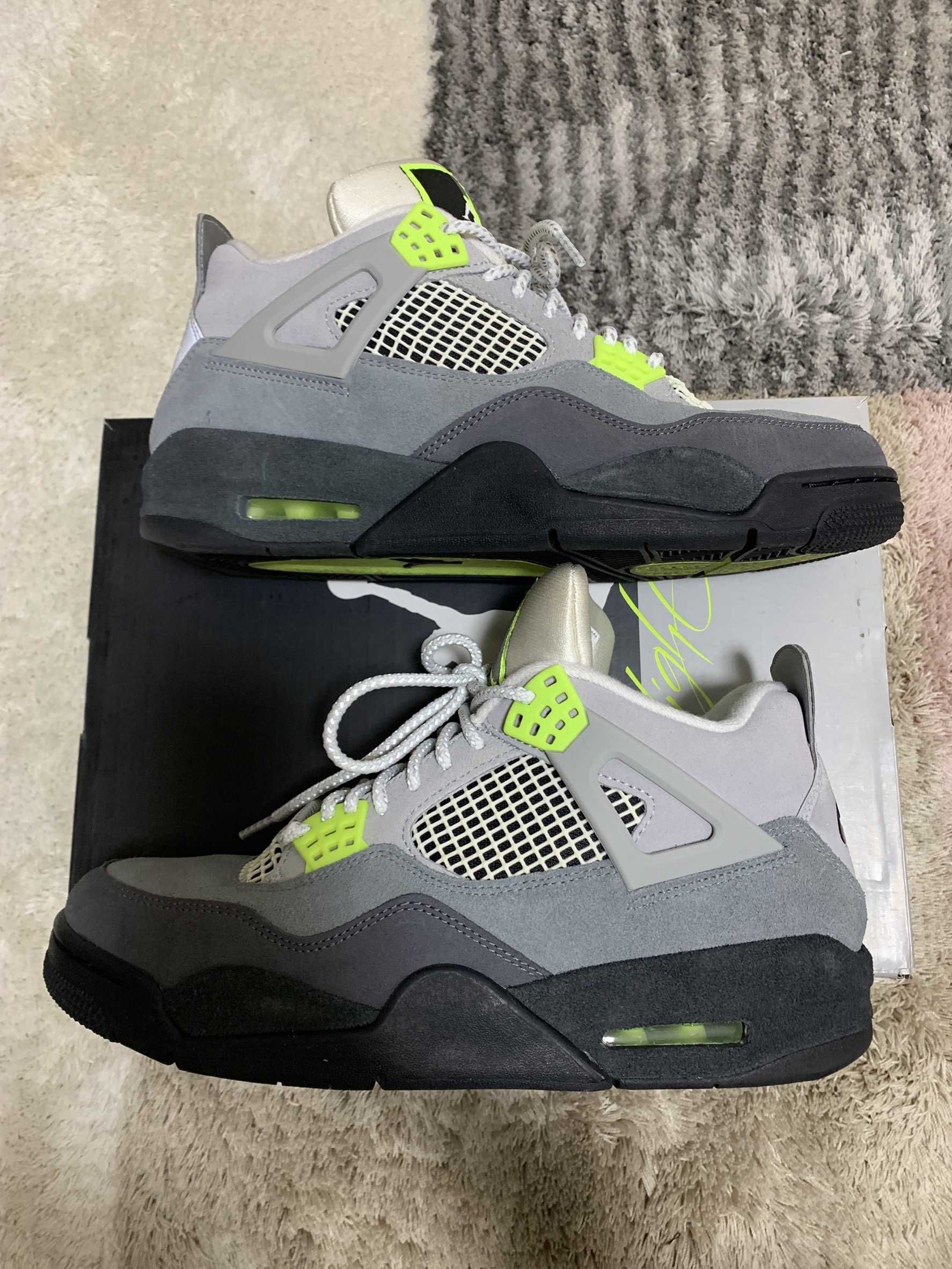 NIKE AIR JORDAN 4 RETRO LE "NEON"