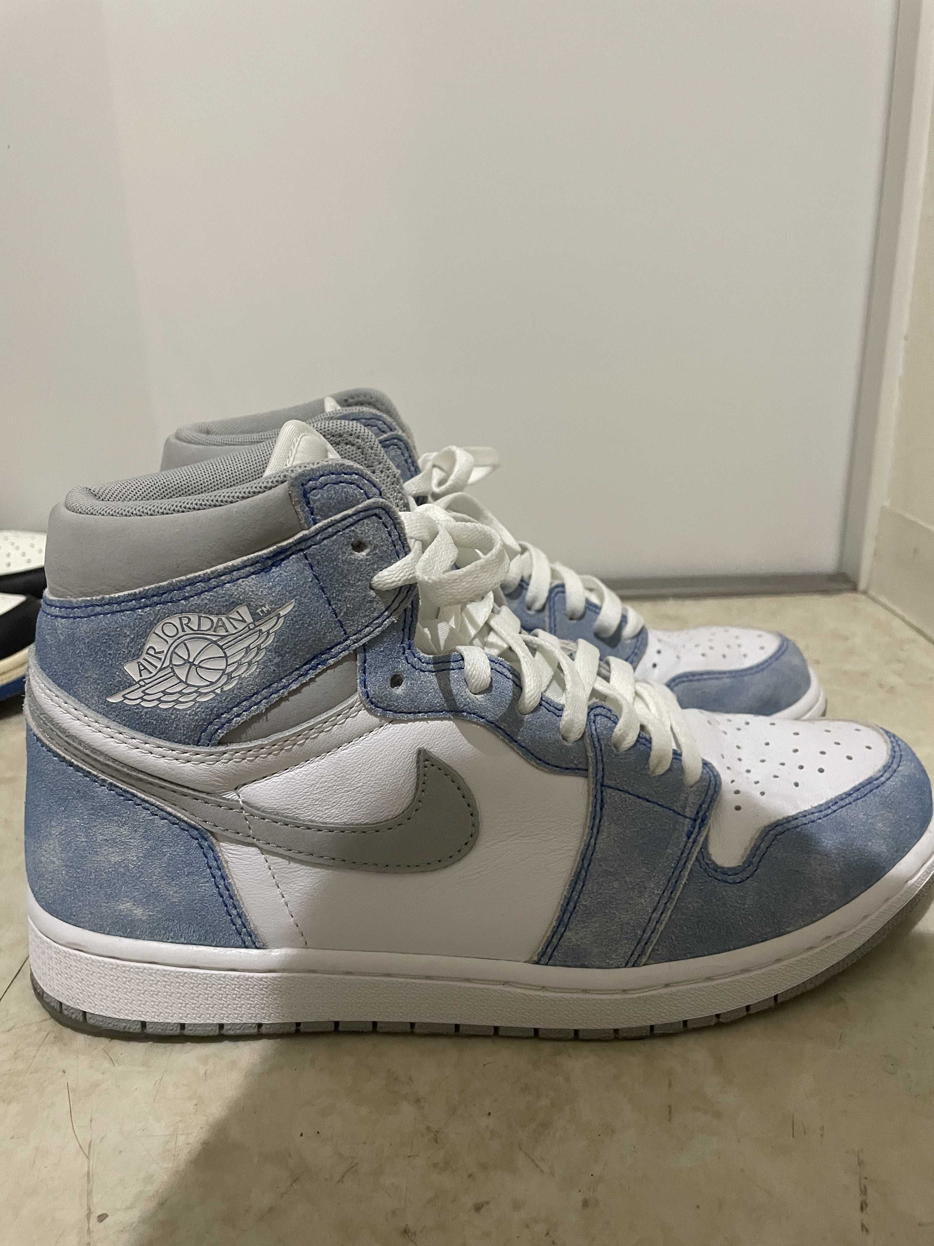 Nike Air Jordan 1 High OG "Hyper Royal"