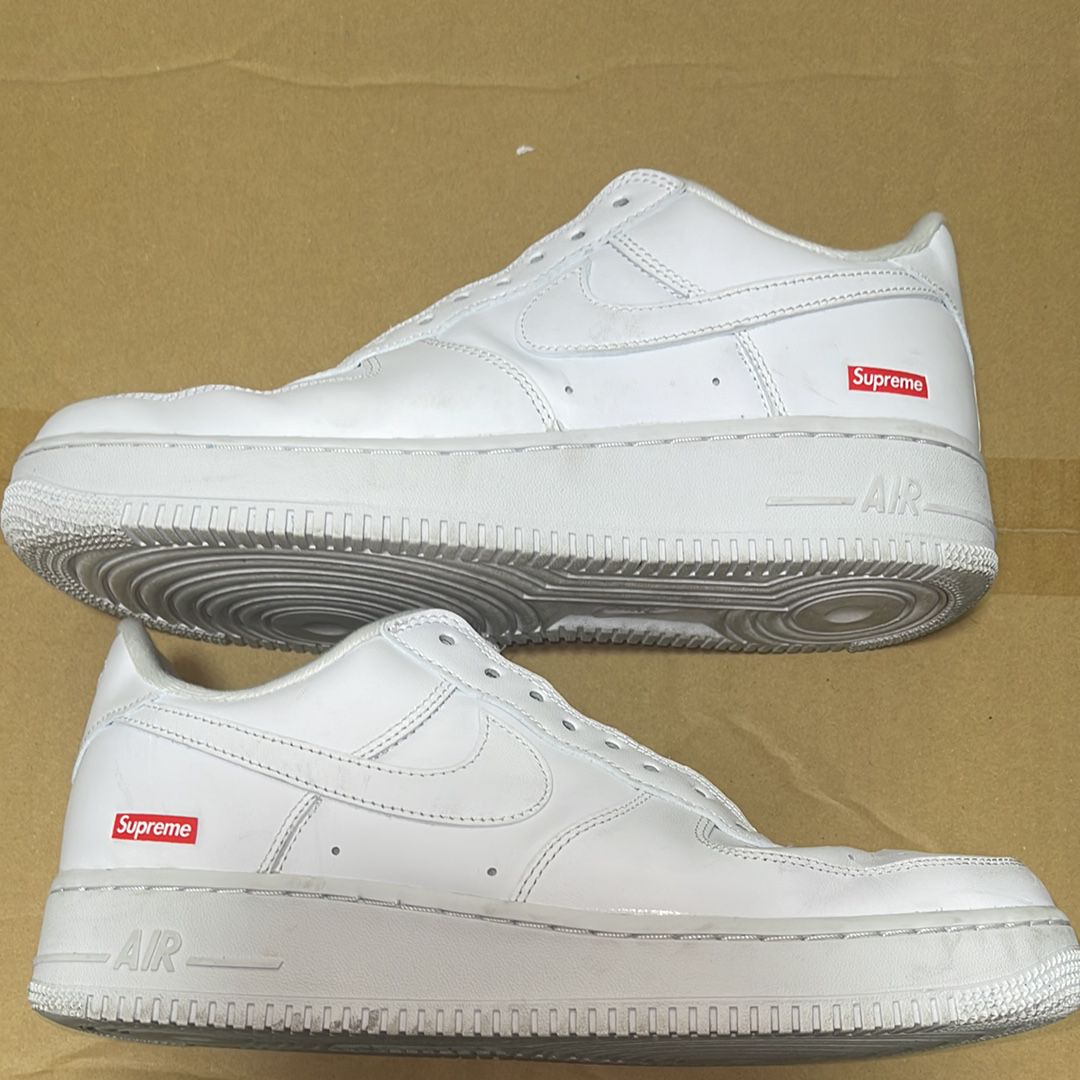 Supreme × Nike Air Force 1 Low "White"