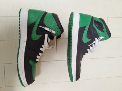 Nike Air Jordan 1 Retro High OG "Black/Pine Green" (2020)