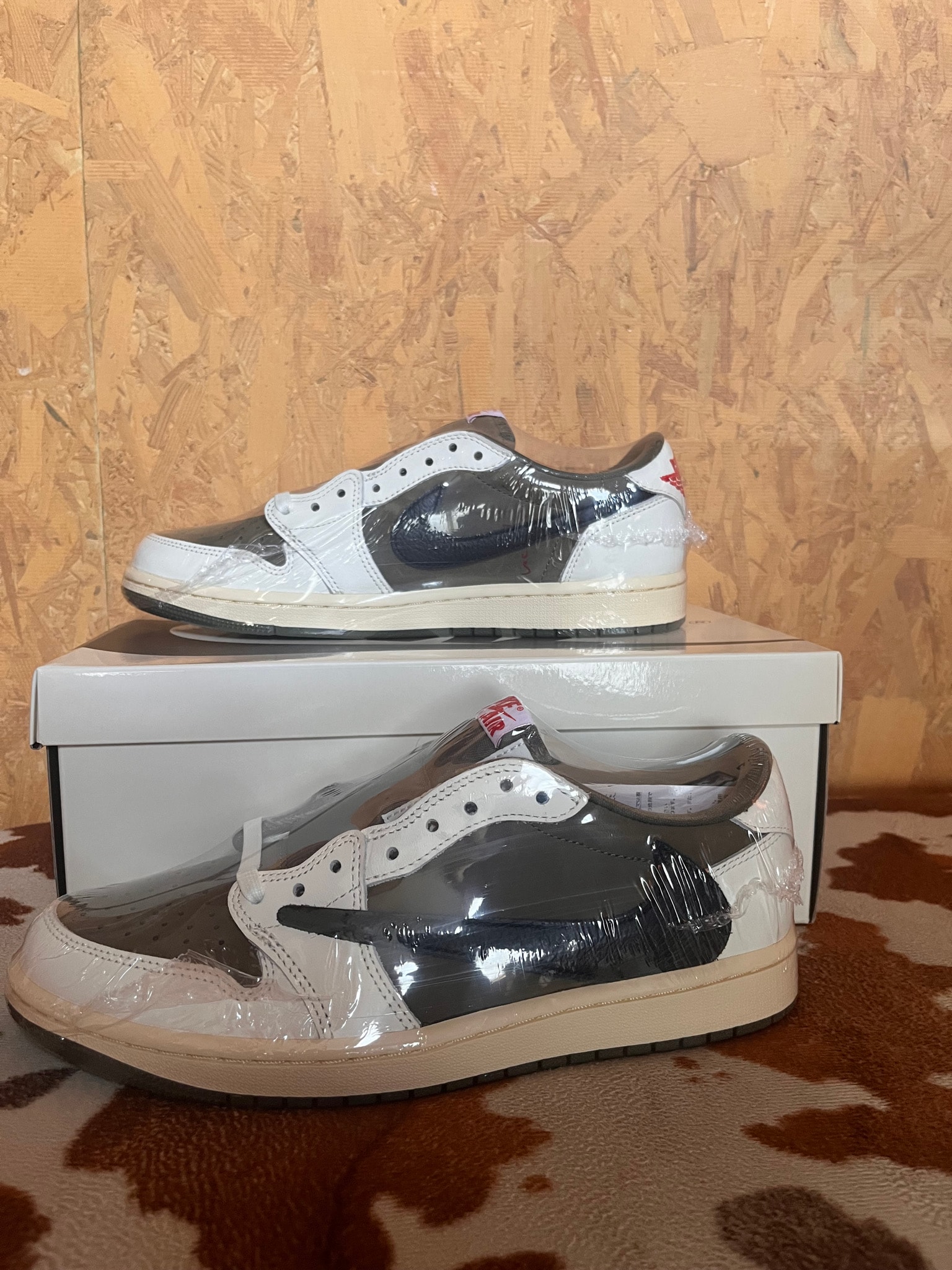 Travis Scott × Nike Air Jordan 1 Low OG SP "Reverse Olive"