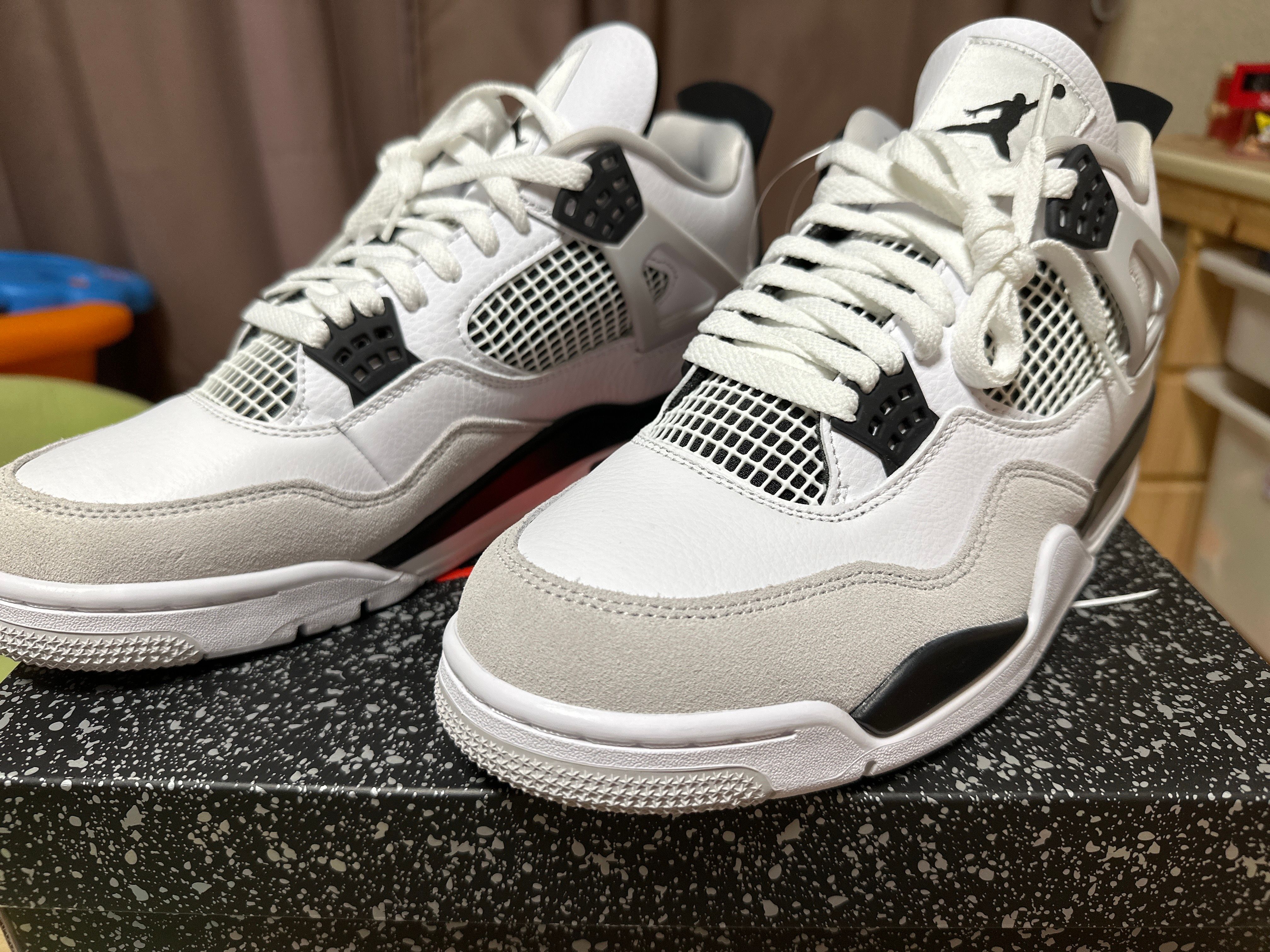 Nike Air Jordan 4 "Military Black"