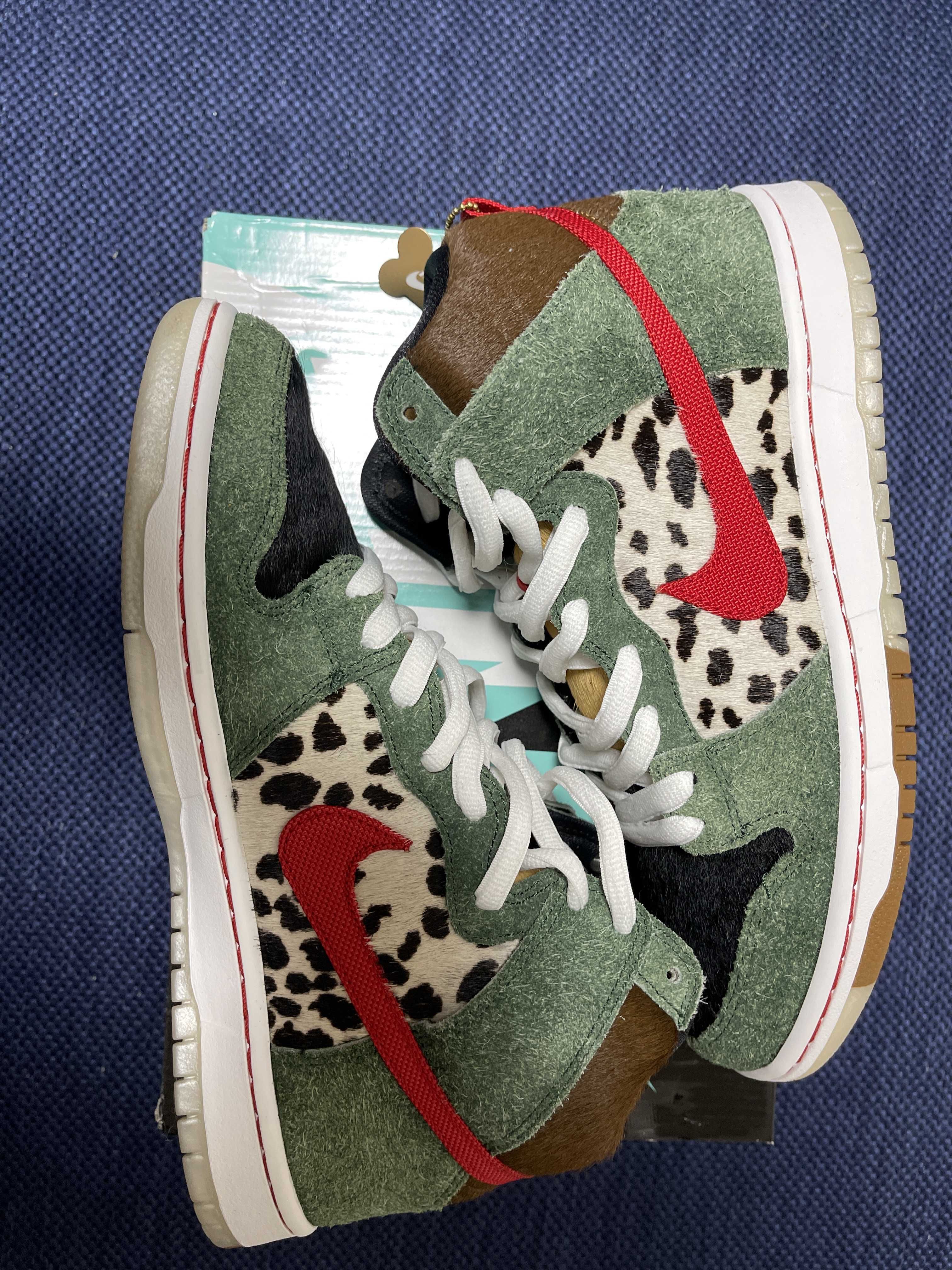 Nike SB Dunk High Pro QS "Dog Walker"