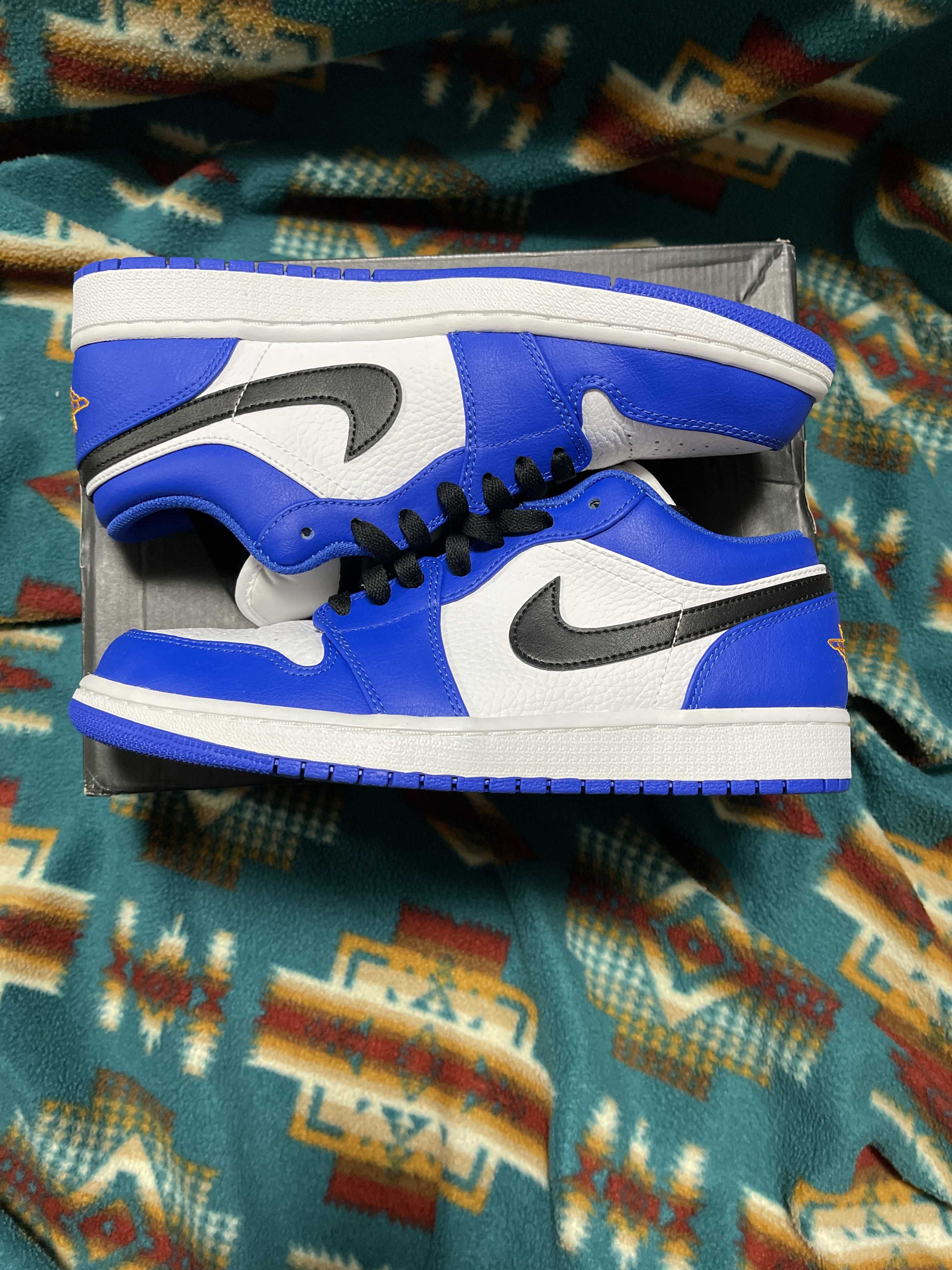 NIKE AIR JORDAN 1 LOW "WHITE/BLUE/ORANGE"
