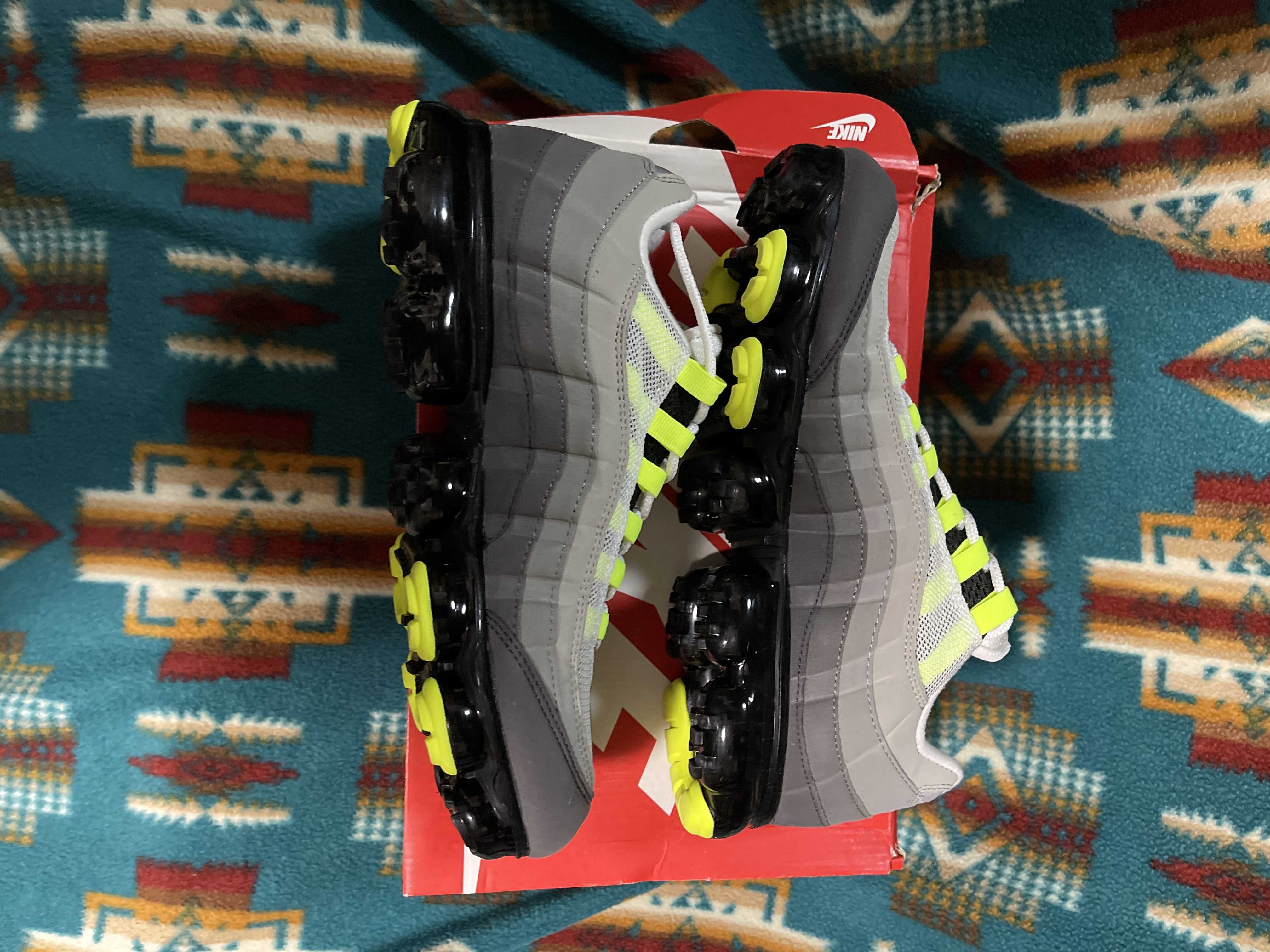 Nike Air Vapormax 95 "Neon"