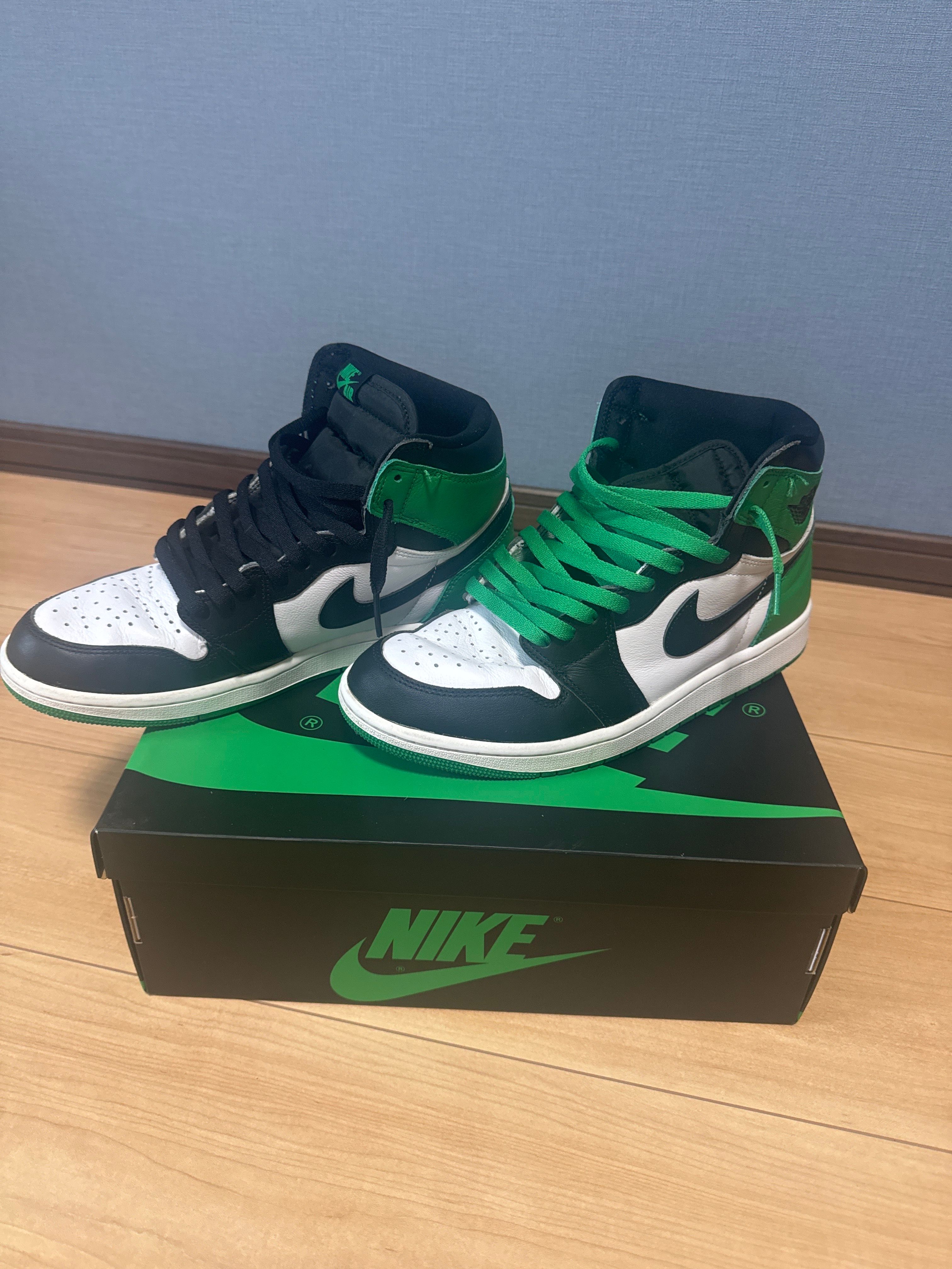 Nike Air Jordan 1 Retro High OG "Celtics/Black and Lucky Green" (2023)