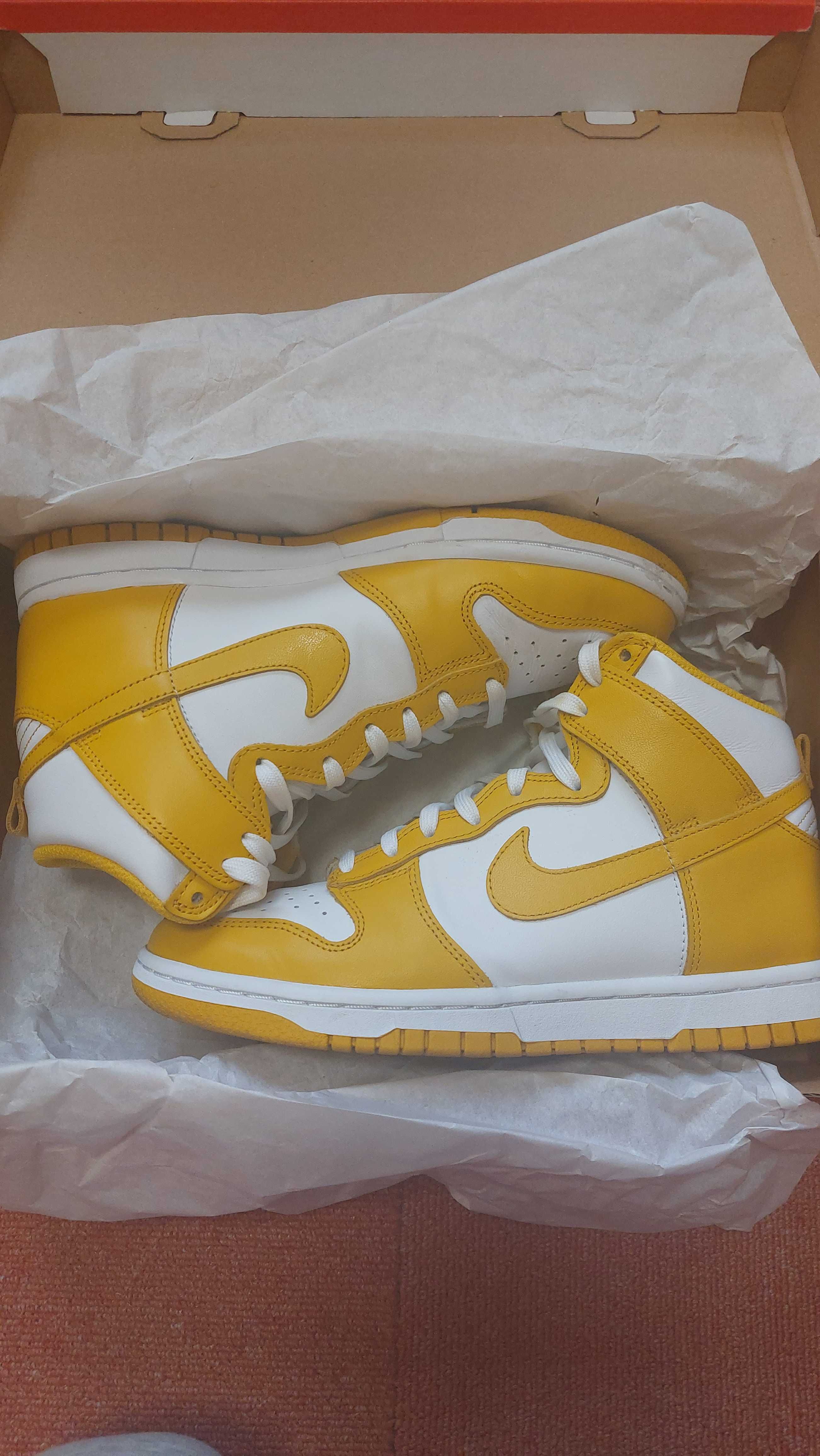 NIKE Women's DUNK HIGH "DARK SULFUR"