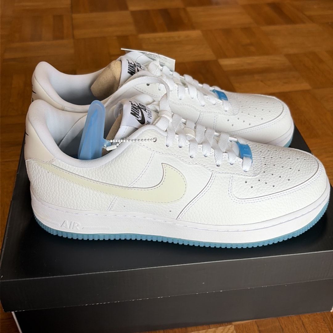 Nike Women's Air Force 1 Low UV "White"