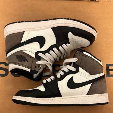 Nike GS Air Jordan 1 High OG "Sail/Dark Mocha/Black"