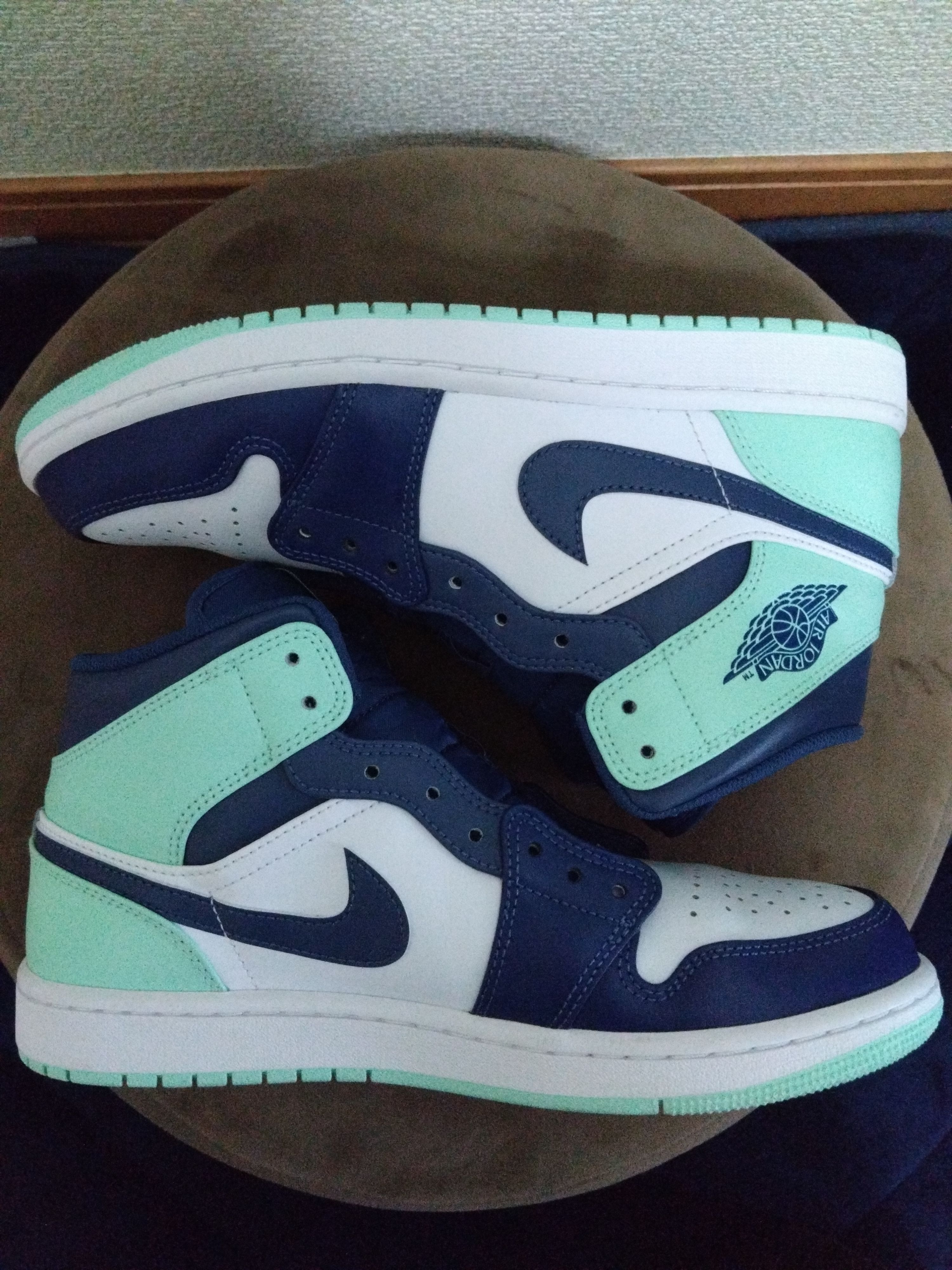 Nike Air Jordan 1 Mid "Blue Mint"