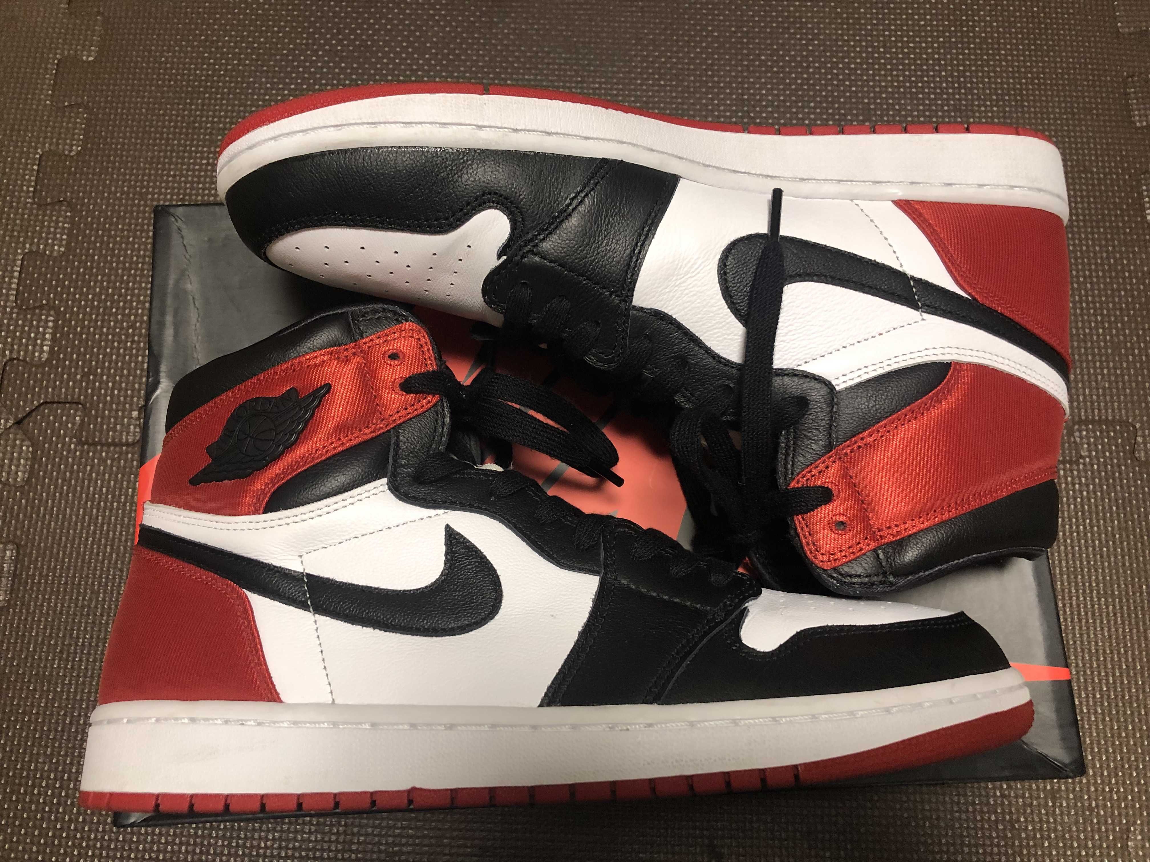 Nike Women's Air Jordan 1 Retro High "Satin Black Toe"