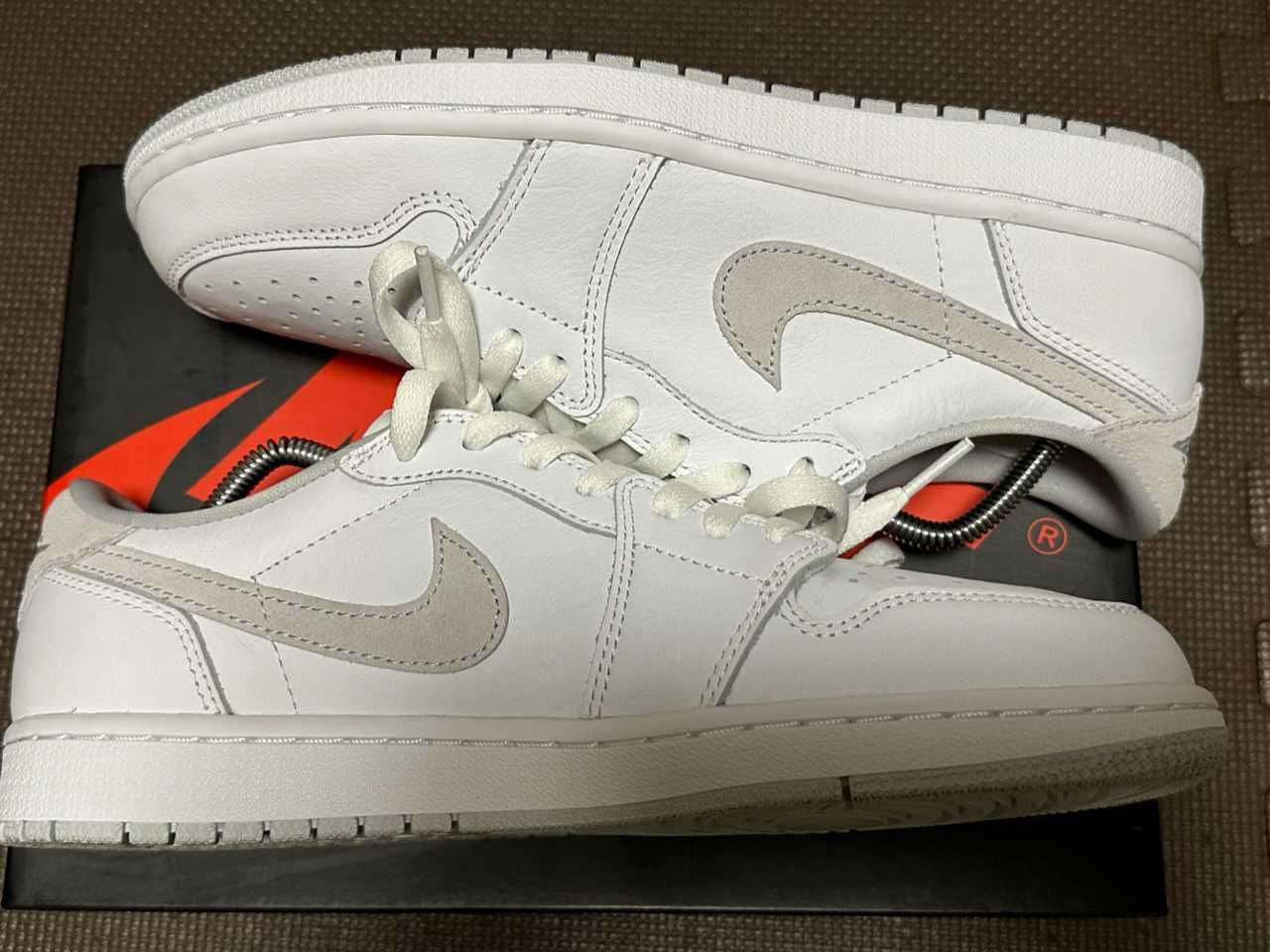 Nike Air Jordan 1 Low OG "Neutral Grey"