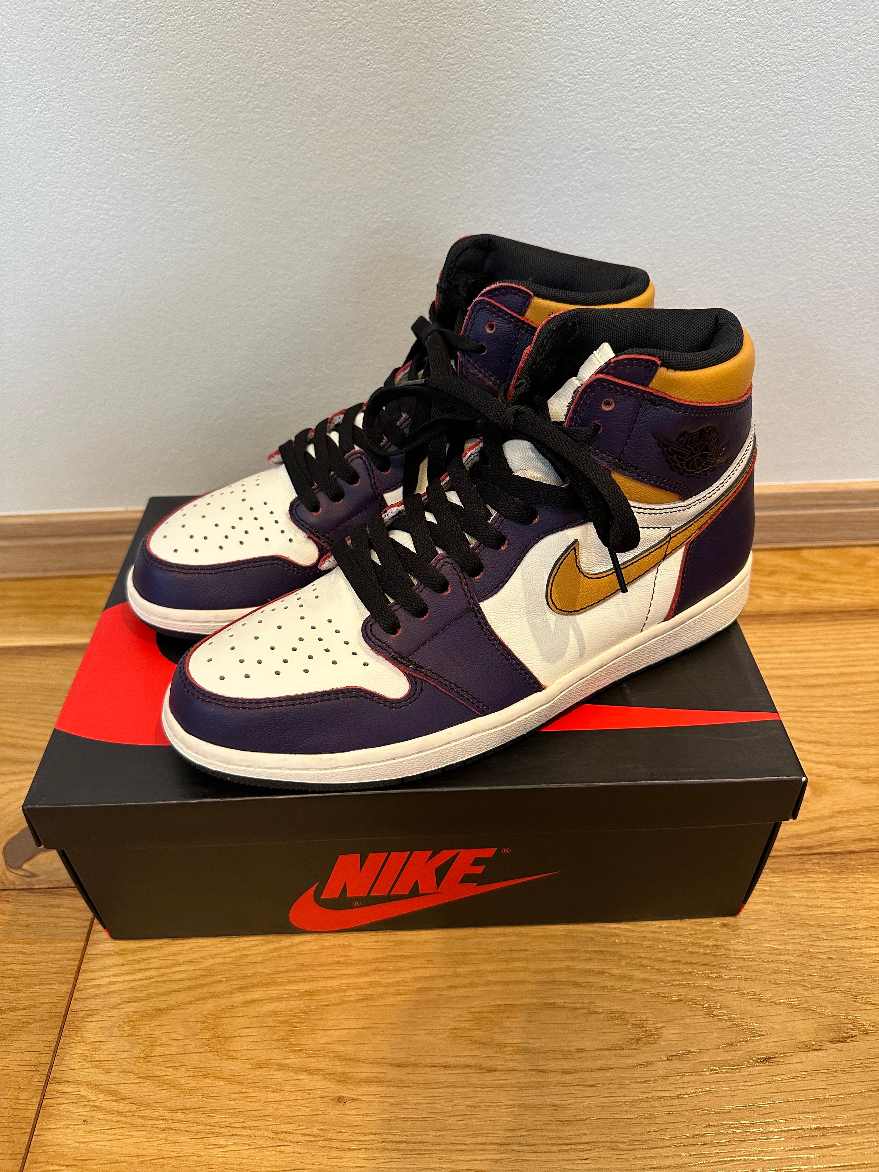 Nike SB × Air Jordan 1 Retro High "La To Chicago"  