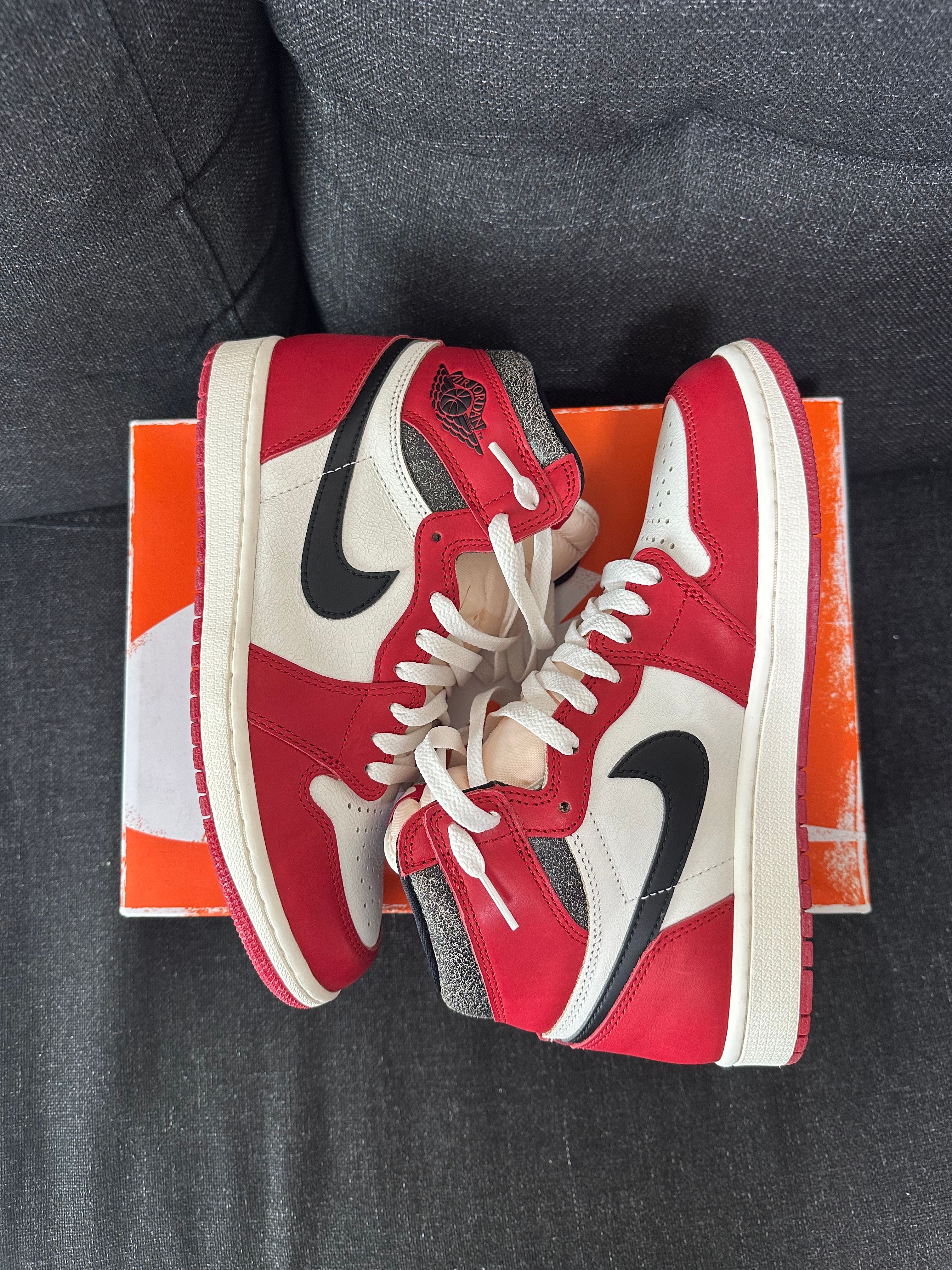 Nike Air Jordan 1 High OG "Lost & Found/Chicago"