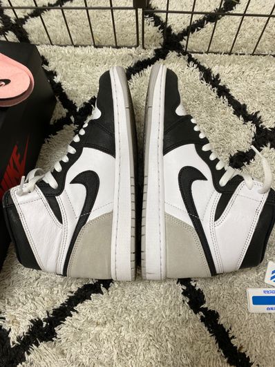 Nike Air Jordan 1 High OG "Bleached Coral"