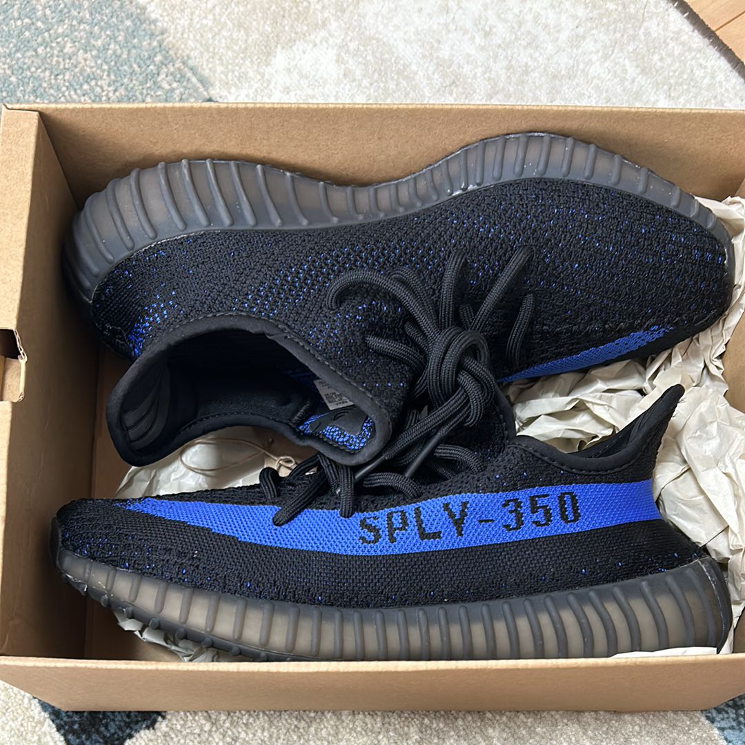 adidas YEEZY Boost 350V2 "Dazzling Blue"