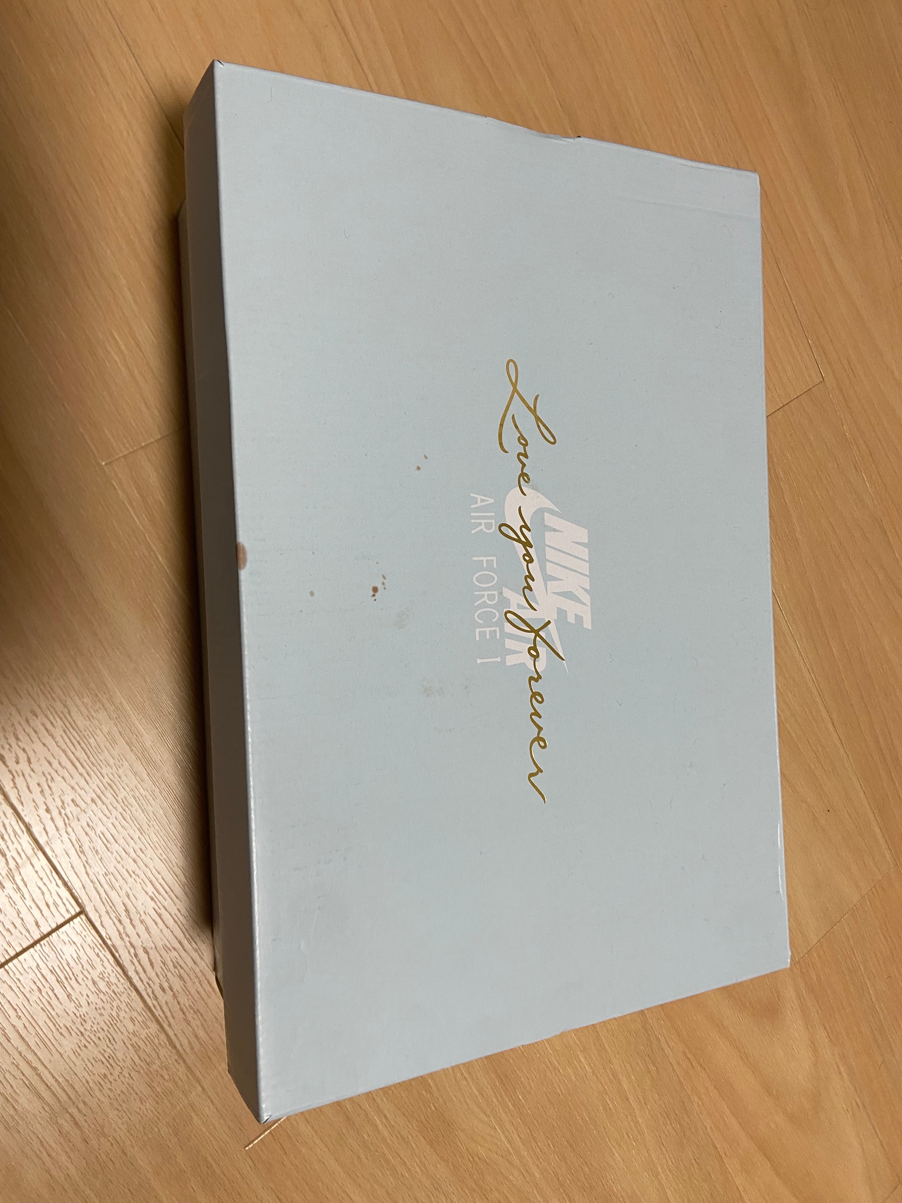 ドレイク ノクタ × ナイキ エアフォース1 ロー "ラブ ユー フォーエバー/ホワイト"