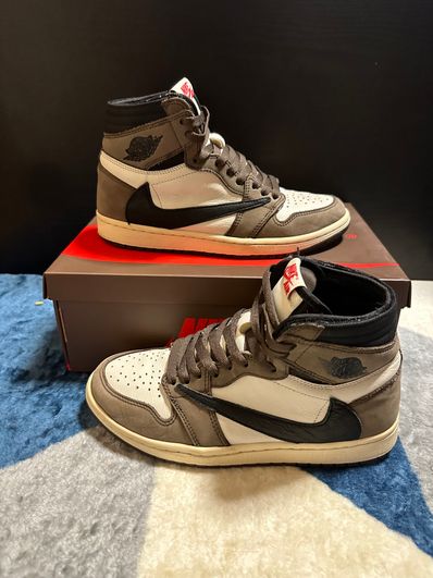 Travis Scott × Nike Air Jordan 1 Retro High OG TS SP "Sail/Dark Mocha"