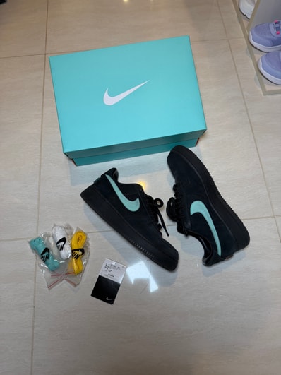 Tiffany & Co. × Nike Air Force 1 Low "1837"