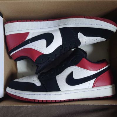 Nike Air Jordan 1 Low "Black Toe"