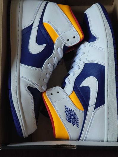 NIKE AIR JORDAN 1 MID "WHITE/NAVY/YELLOW"