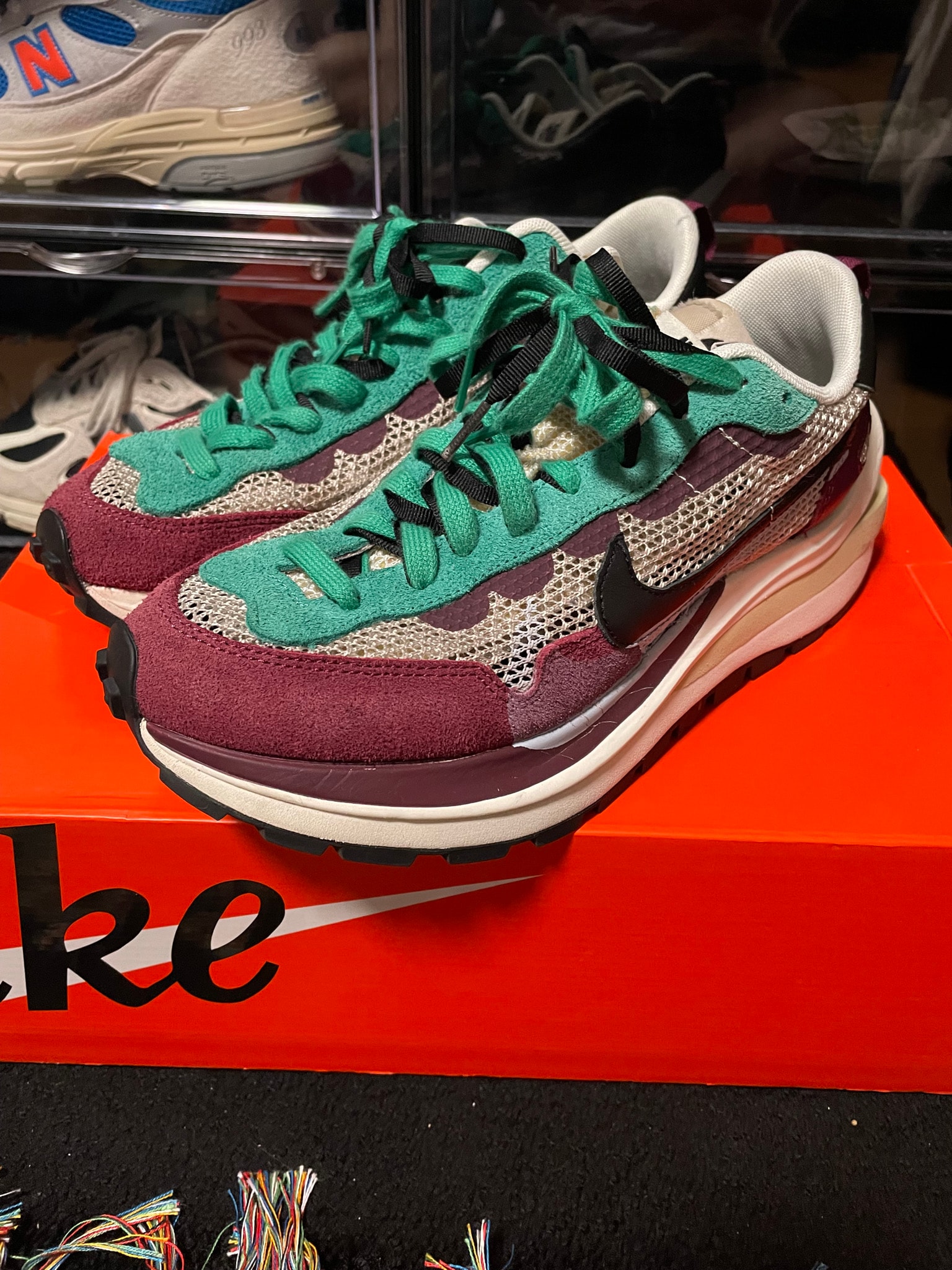 sacai × Nike Vapor Waffle "String/Red/Green"