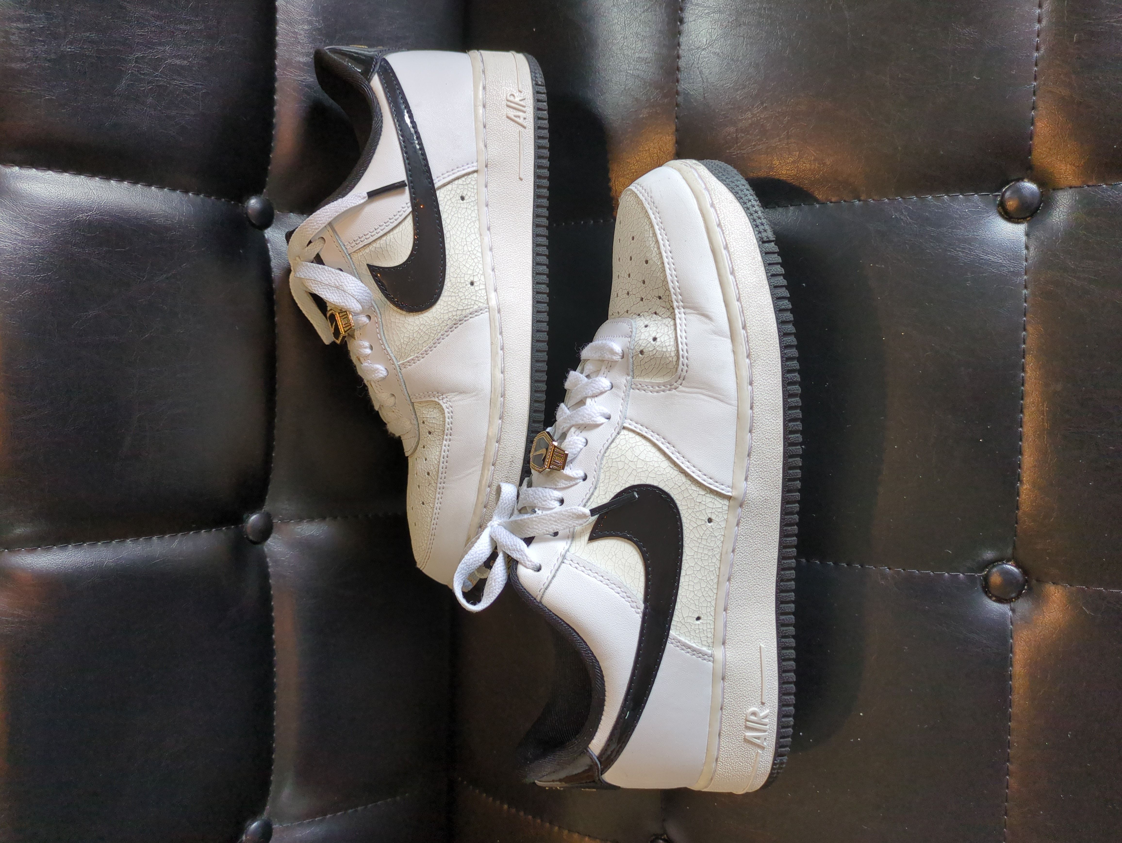 Nike Air Force 1 Low '07 LV8 "World Champ/White and Black"